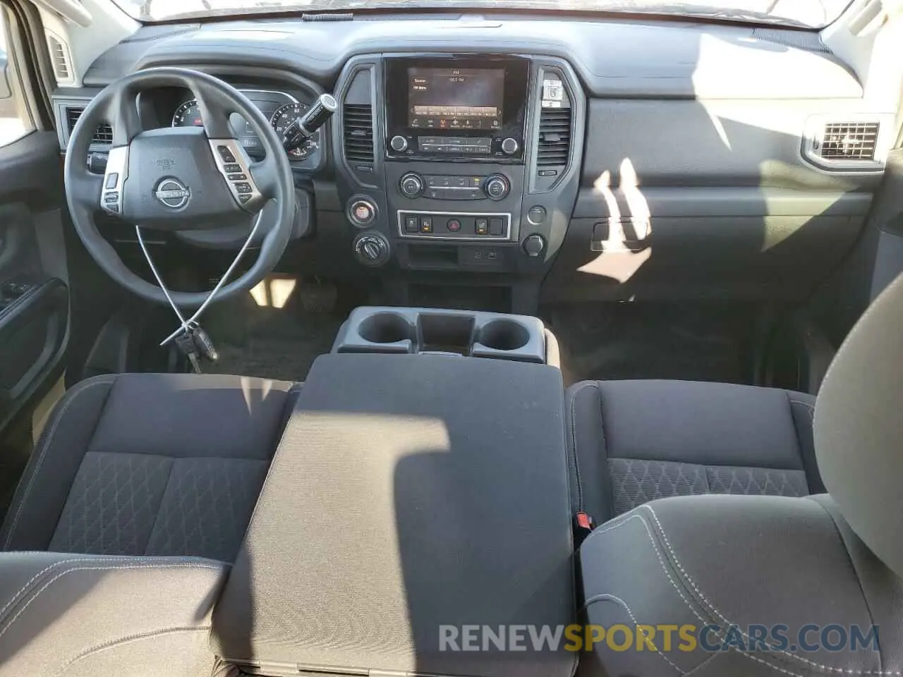 8 Фотография поврежденного автомобиля 1N6AA1EC9PN115815 NISSAN TITAN 2023