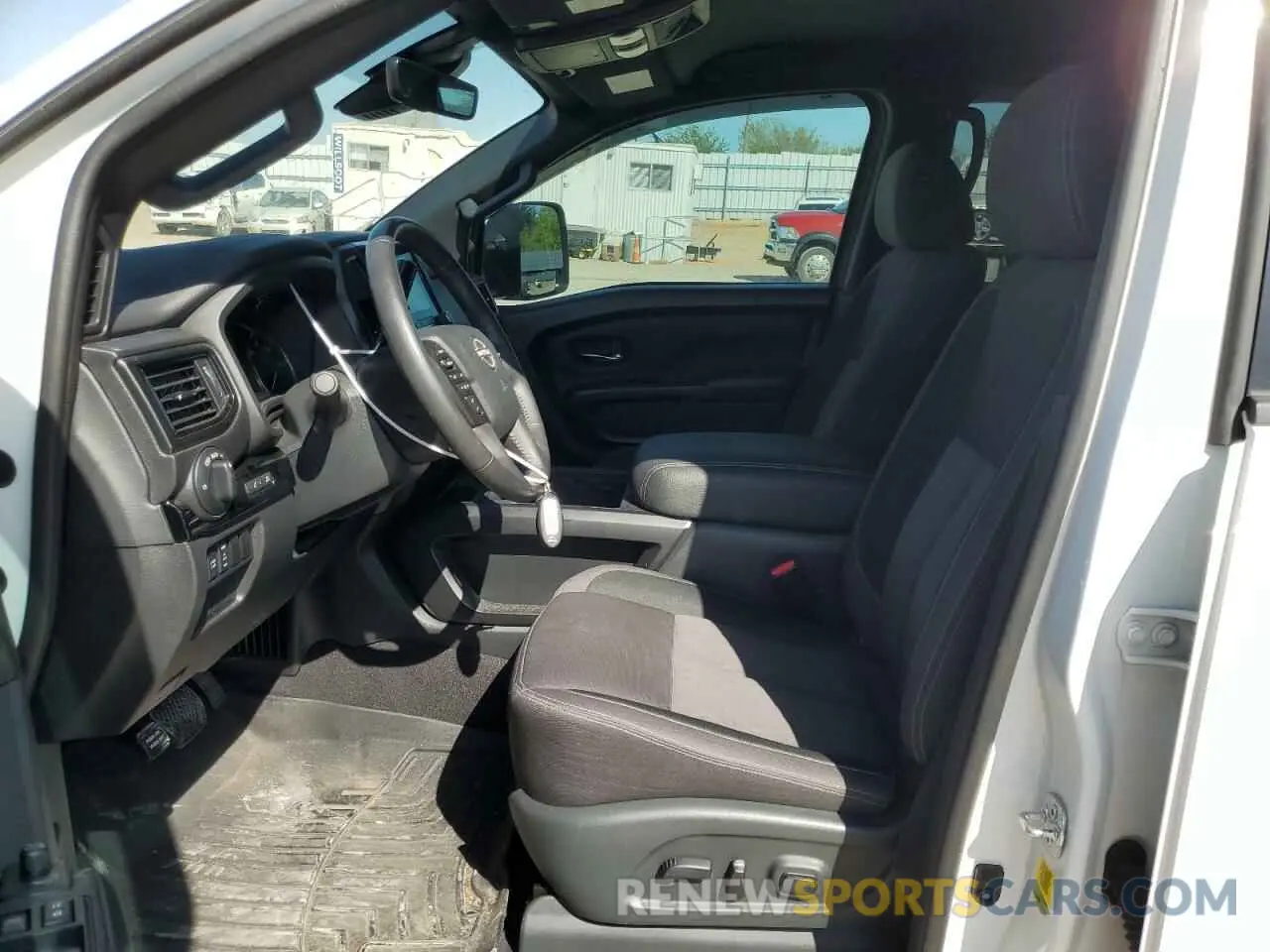 7 Фотография поврежденного автомобиля 1N6AA1EFXPN112108 NISSAN TITAN 2023
