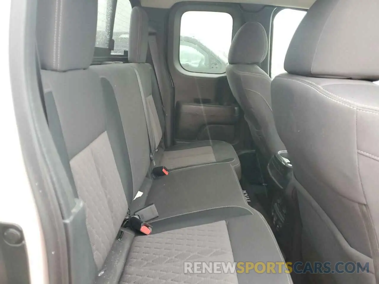 10 Photograph of a damaged car 1N6AA1CD1RN106170 NISSAN TITAN 2024