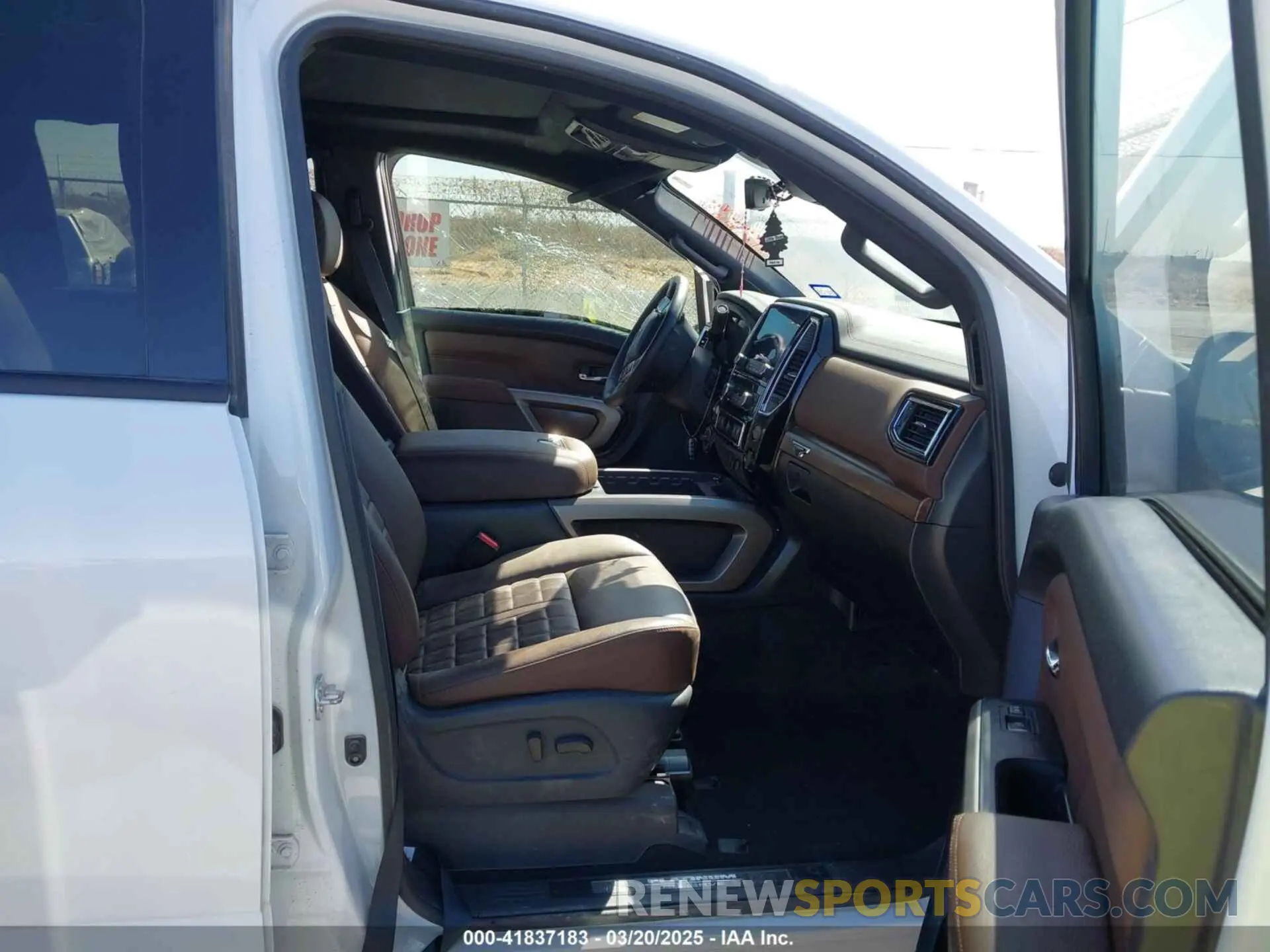 5 Photograph of a damaged car 1N6AA1ED3RN104028 NISSAN TITAN 2024