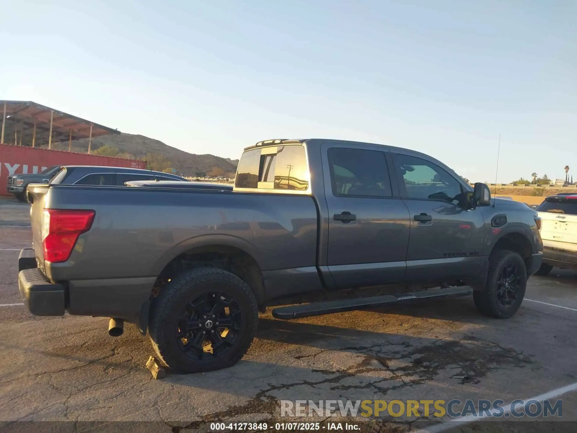 14 Фотография поврежденного автомобиля 1N6BA1F42KN528969 NISSAN TITAN XD 2019