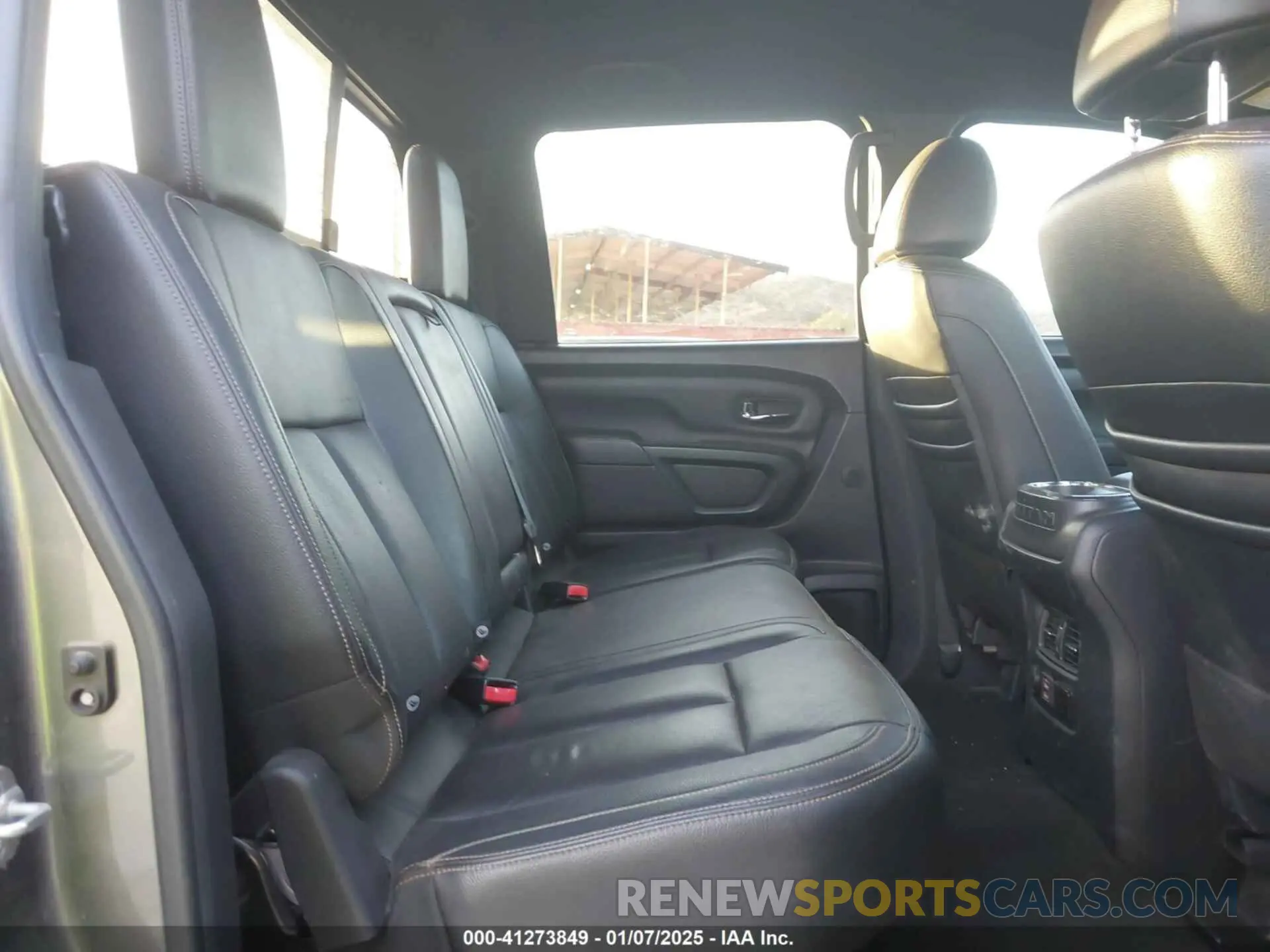 8 Фотография поврежденного автомобиля 1N6BA1F42KN528969 NISSAN TITAN XD 2019
