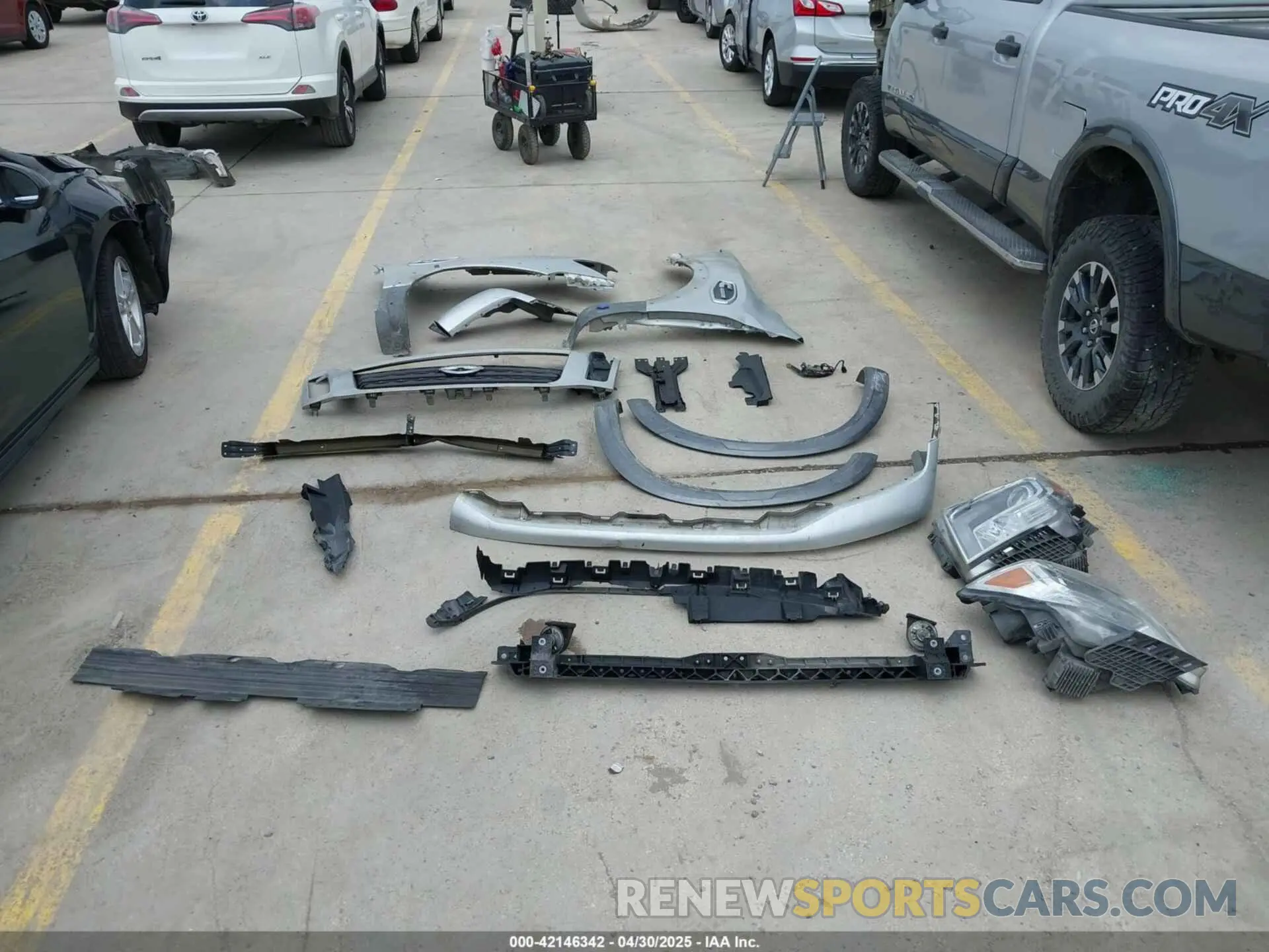 12 Photograph of a damaged car 1N6BA1F43KN524400 NISSAN TITAN XD 2019