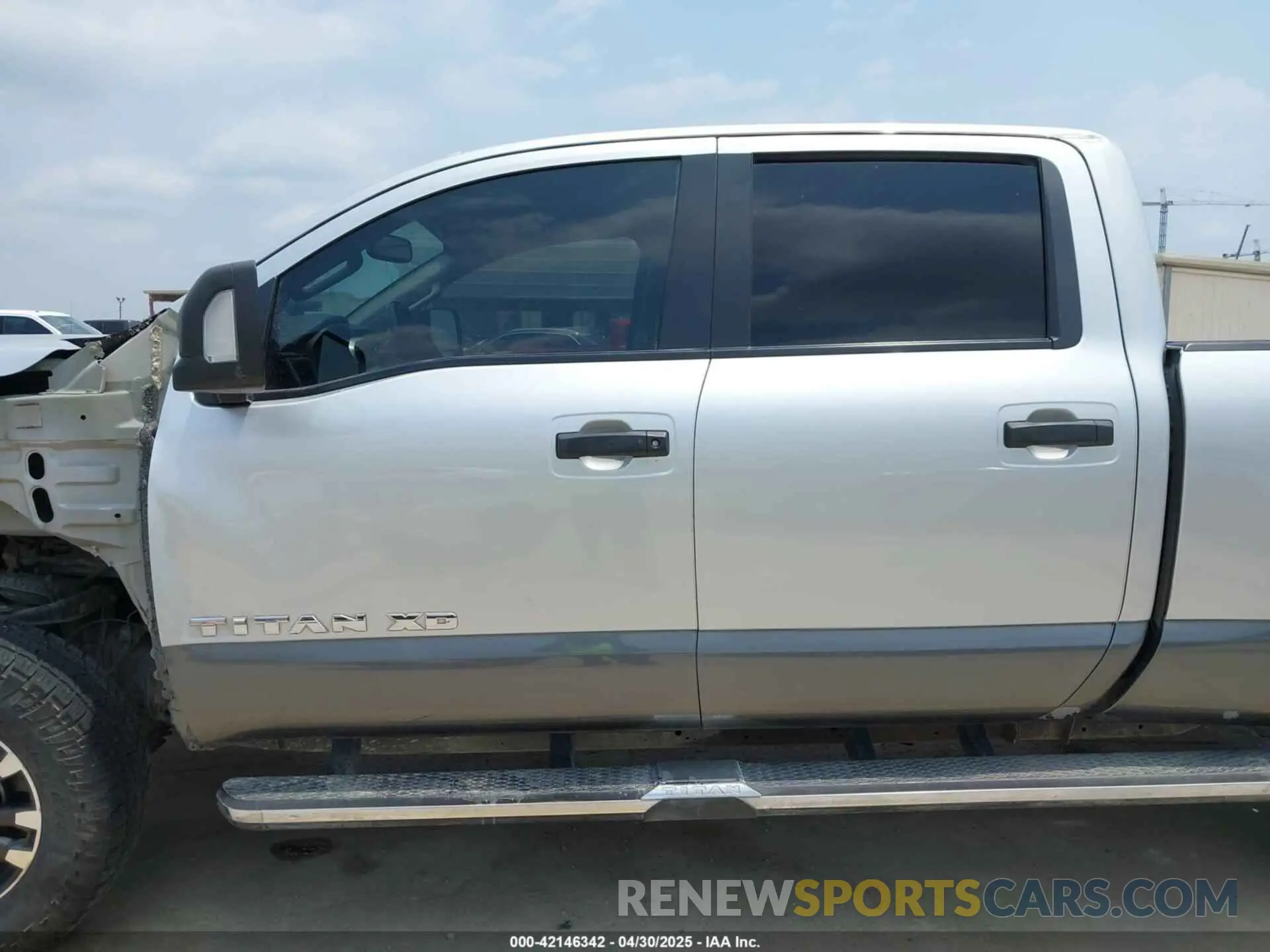 15 Photograph of a damaged car 1N6BA1F43KN524400 NISSAN TITAN XD 2019