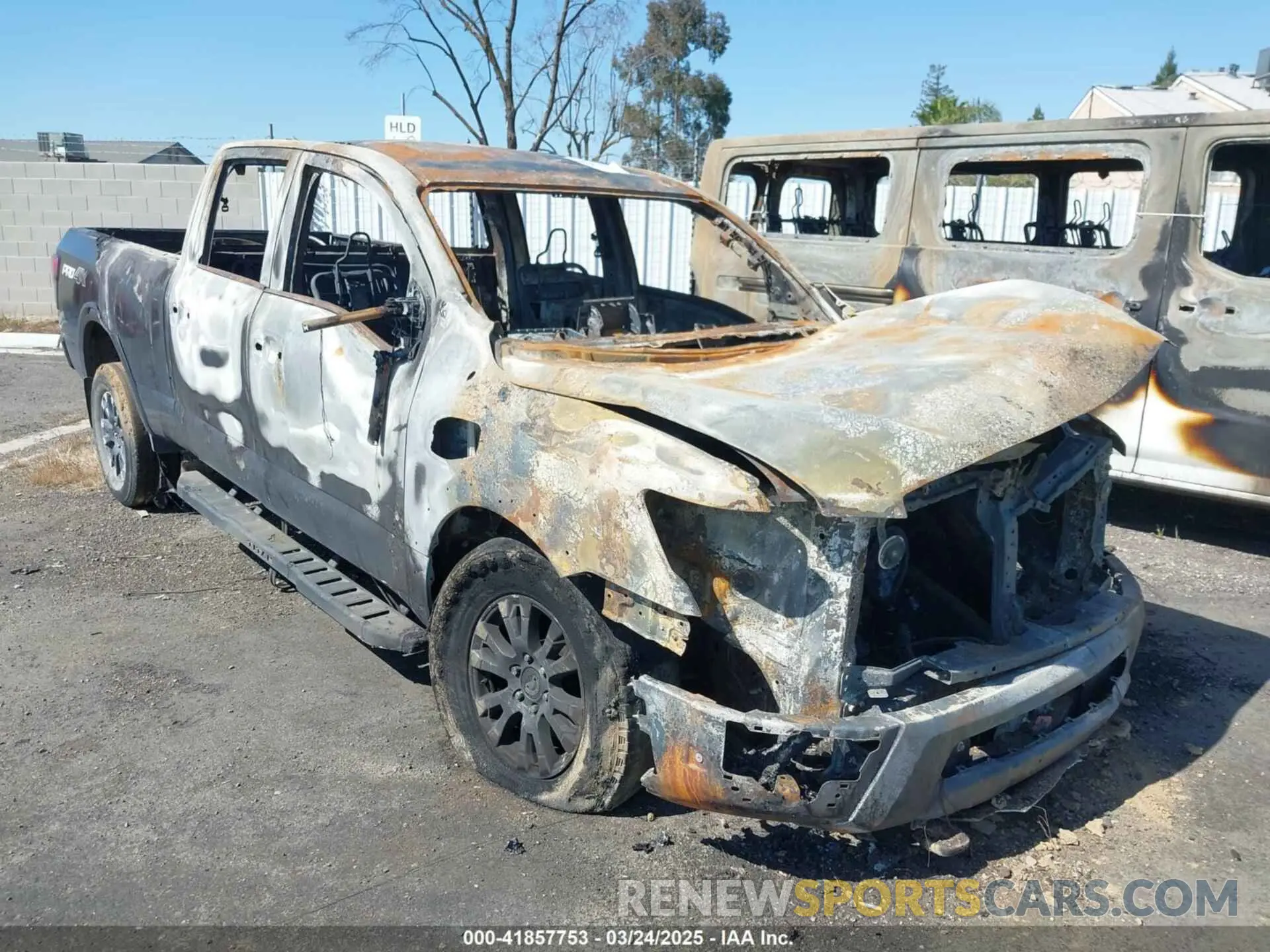 1 Photograph of a damaged car 1N6AA1FB8MN536023 NISSAN TITAN XD 2021
