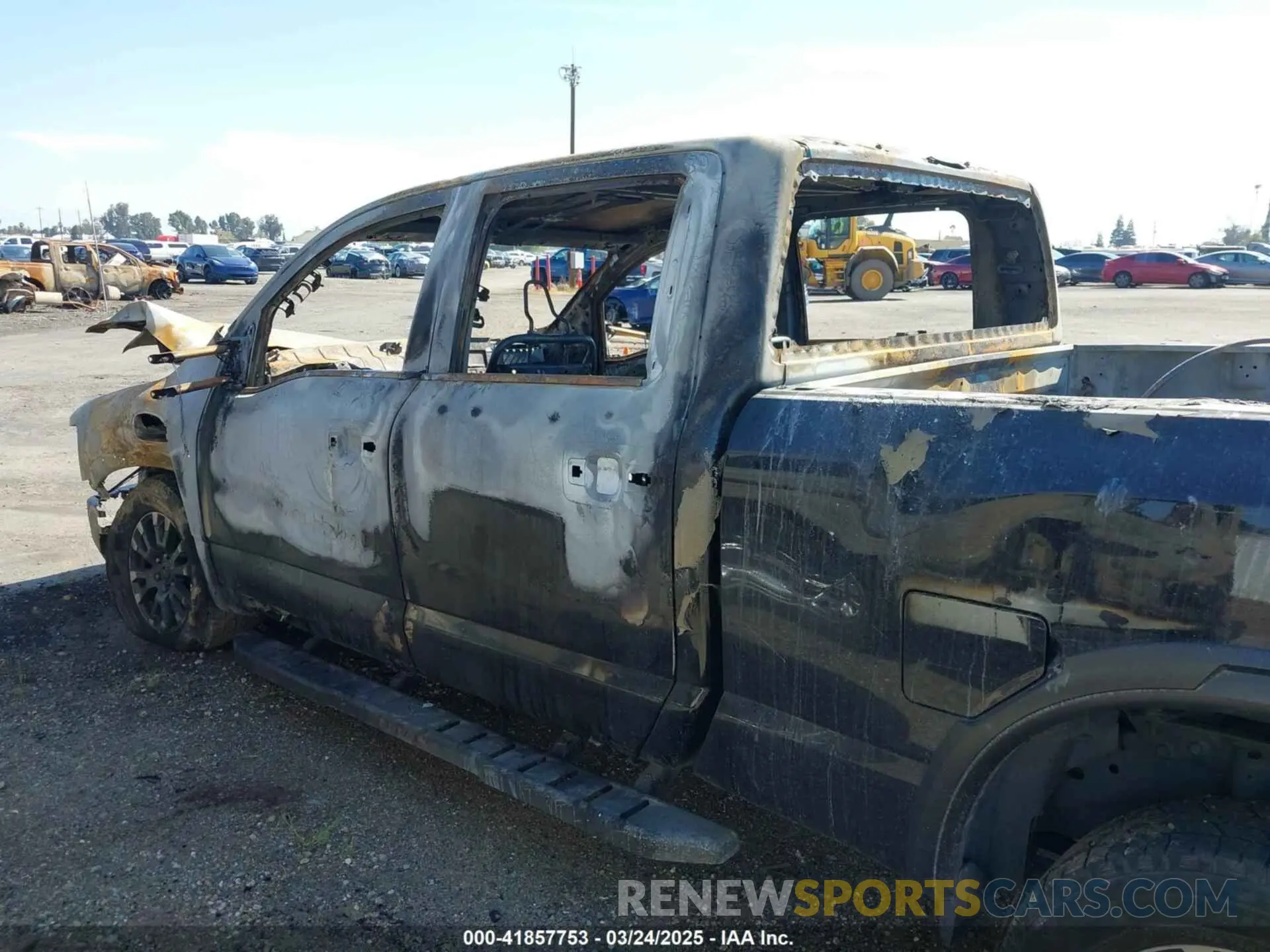 11 Photograph of a damaged car 1N6AA1FB8MN536023 NISSAN TITAN XD 2021