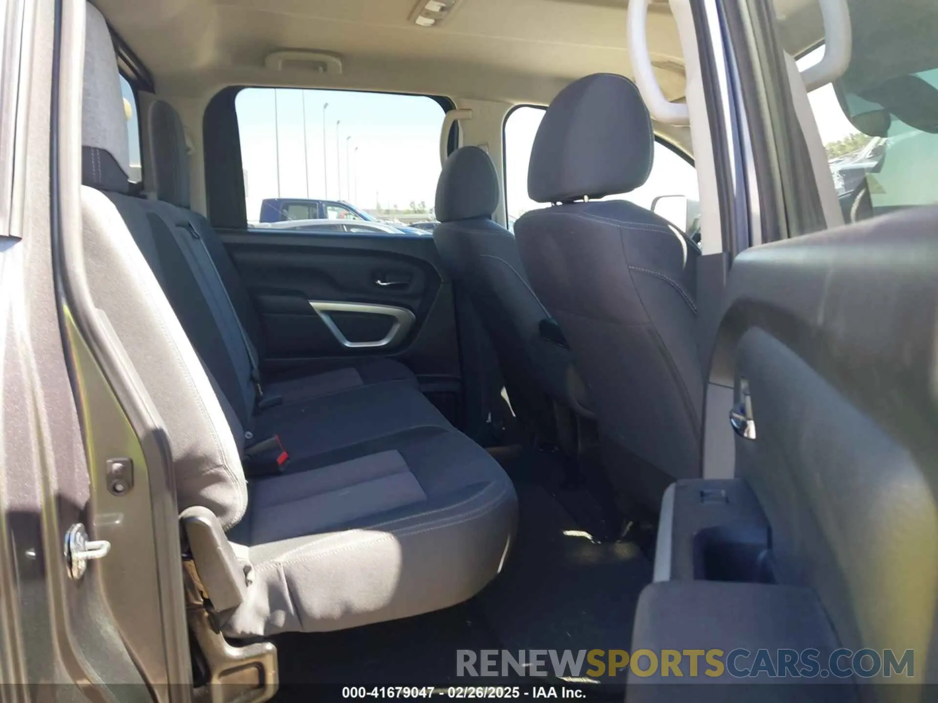 8 Фотография поврежденного автомобиля 1N6AA1FA0NN104860 NISSAN TITAN XD 2022