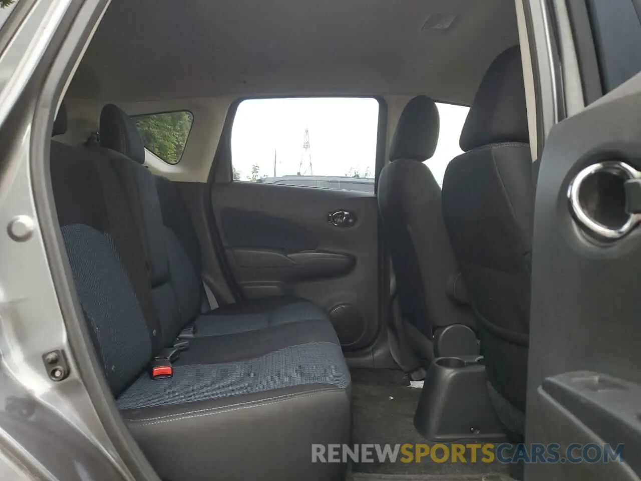 10 Photograph of a damaged car 3N1CE2CP0KL358386 NISSAN VERSA 2019