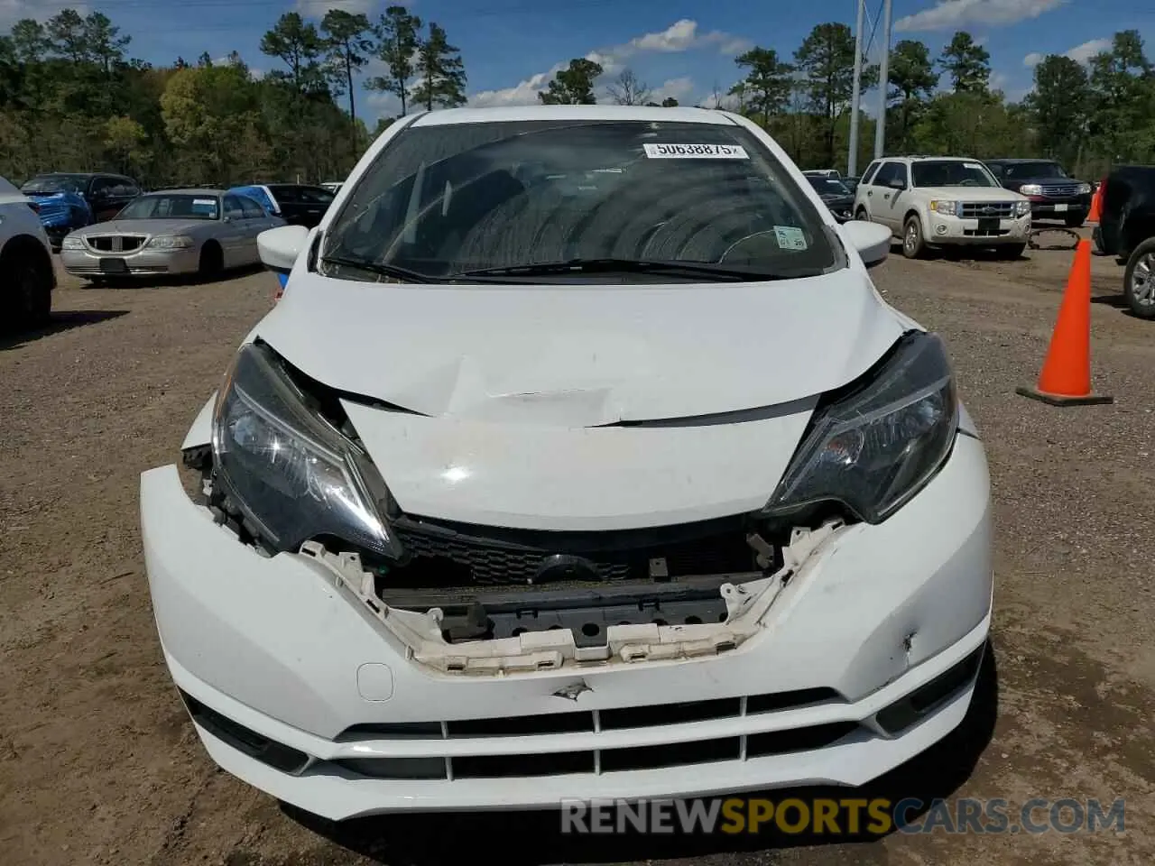 5 Photograph of a damaged car 3N1CE2CP0KL366164 NISSAN VERSA 2019