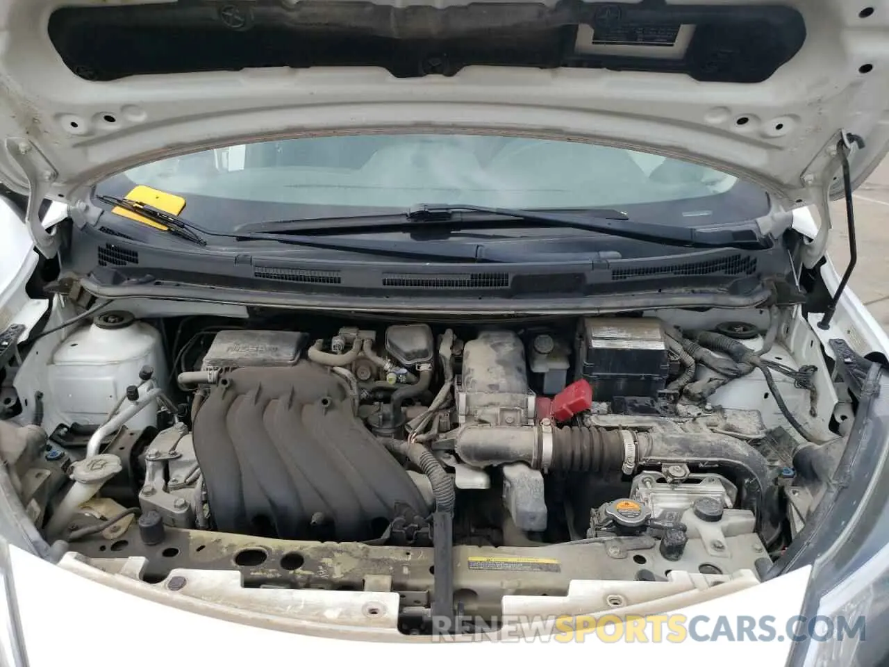 11 Photograph of a damaged car 3N1CE2CP4KL354101 NISSAN VERSA 2019