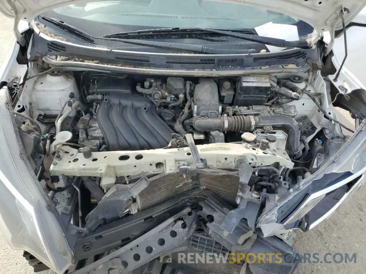 11 Photograph of a damaged car 3N1CE2CP6KL357064 NISSAN VERSA 2019