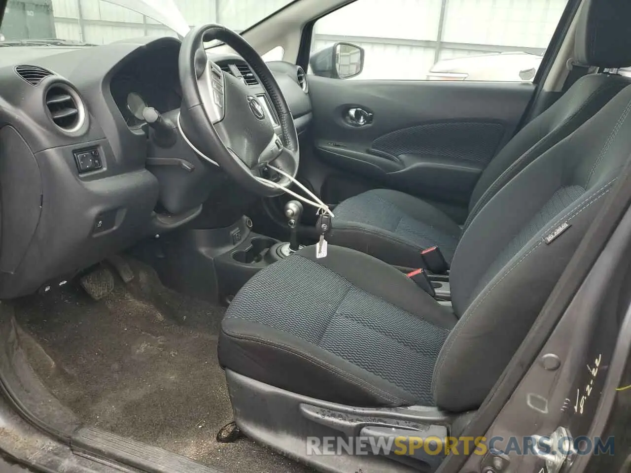 7 Photograph of a damaged car 3N1CE2CP8KL365263 NISSAN VERSA 2019
