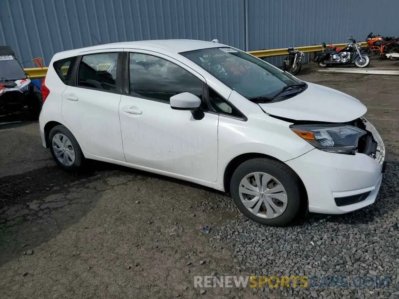 4 Фотография поврежденного автомобиля 3N1CE2CP9KL357043 NISSAN VERSA 2019