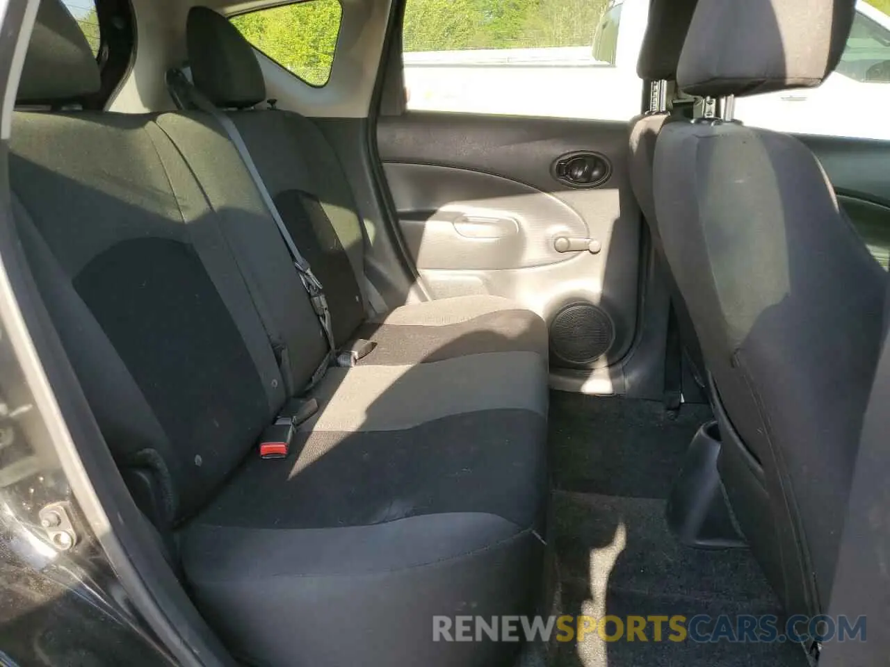 10 Photograph of a damaged car 3N1CE2CP9KL359925 NISSAN VERSA 2019