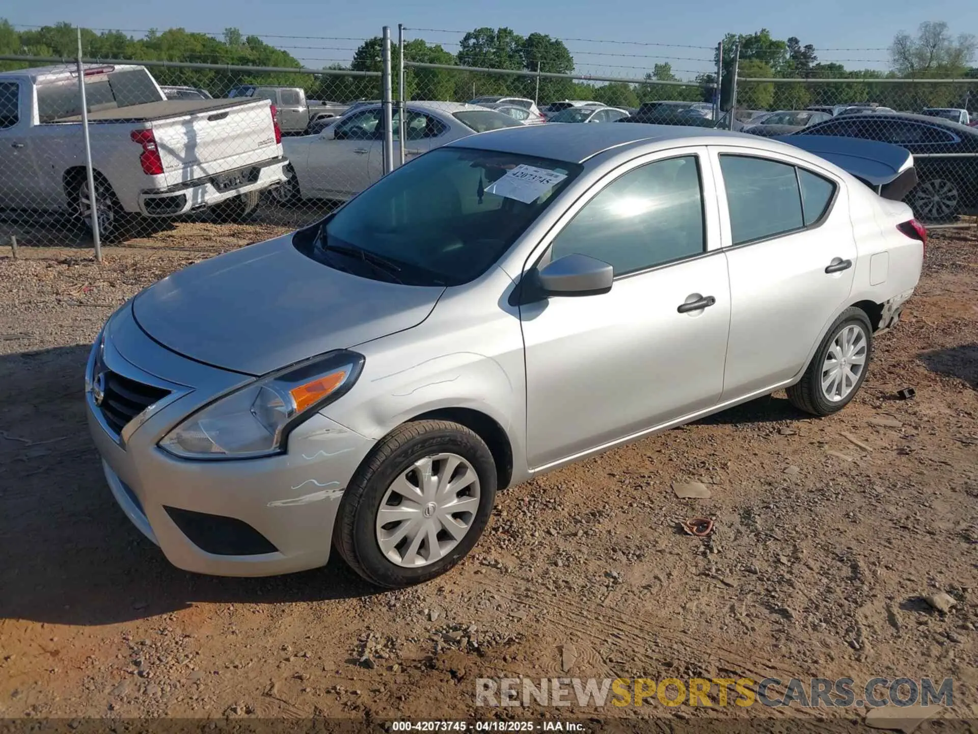 2 Фотография поврежденного автомобиля 3N1CN7AP0KL823202 NISSAN VERSA 2019