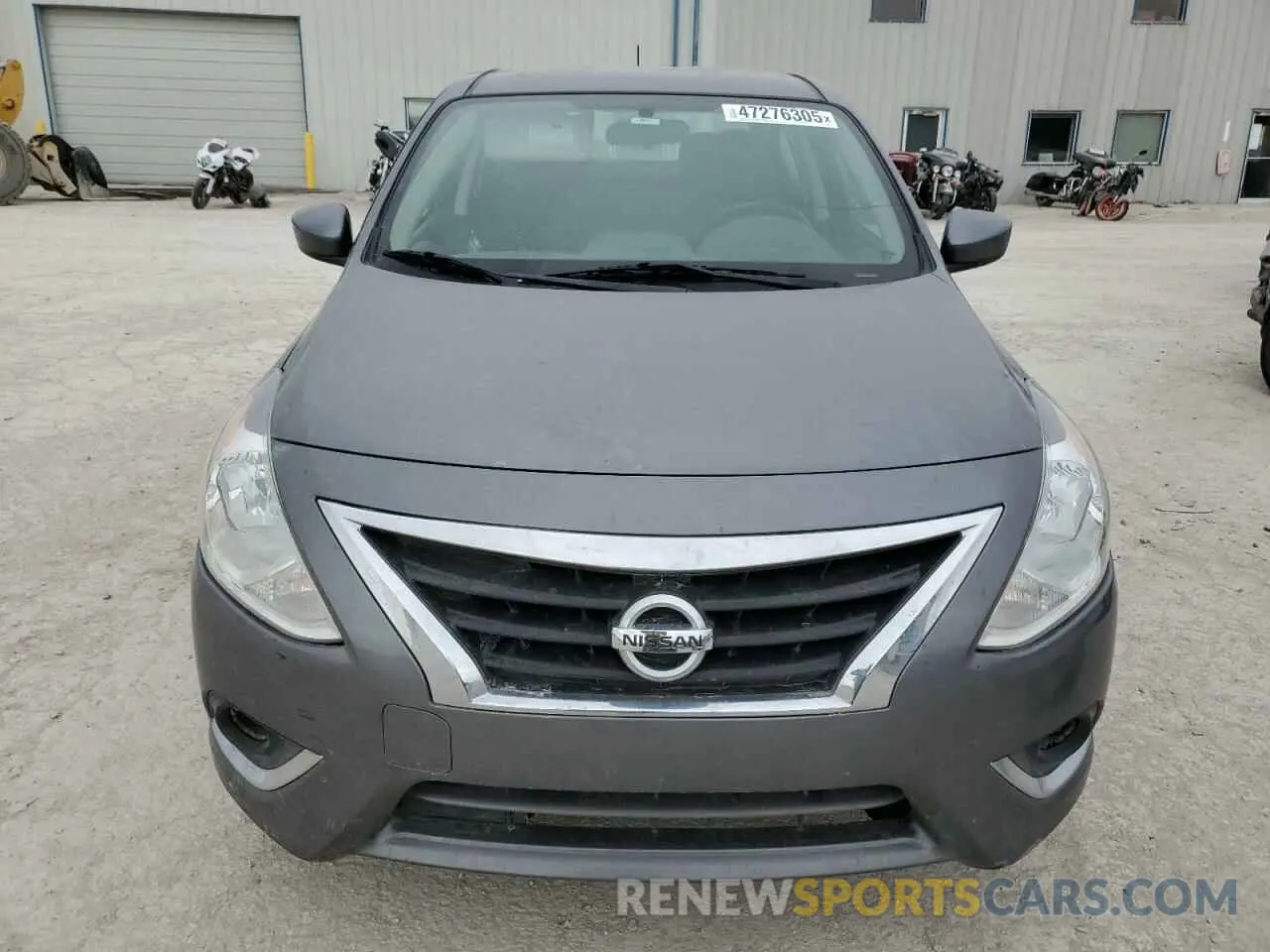 5 Photograph of a damaged car 3N1CN7AP0KL823569 NISSAN VERSA 2019