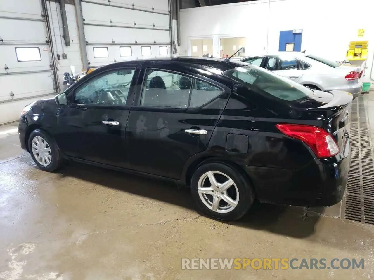 2 Photograph of a damaged car 3N1CN7AP0KL844390 NISSAN VERSA 2019