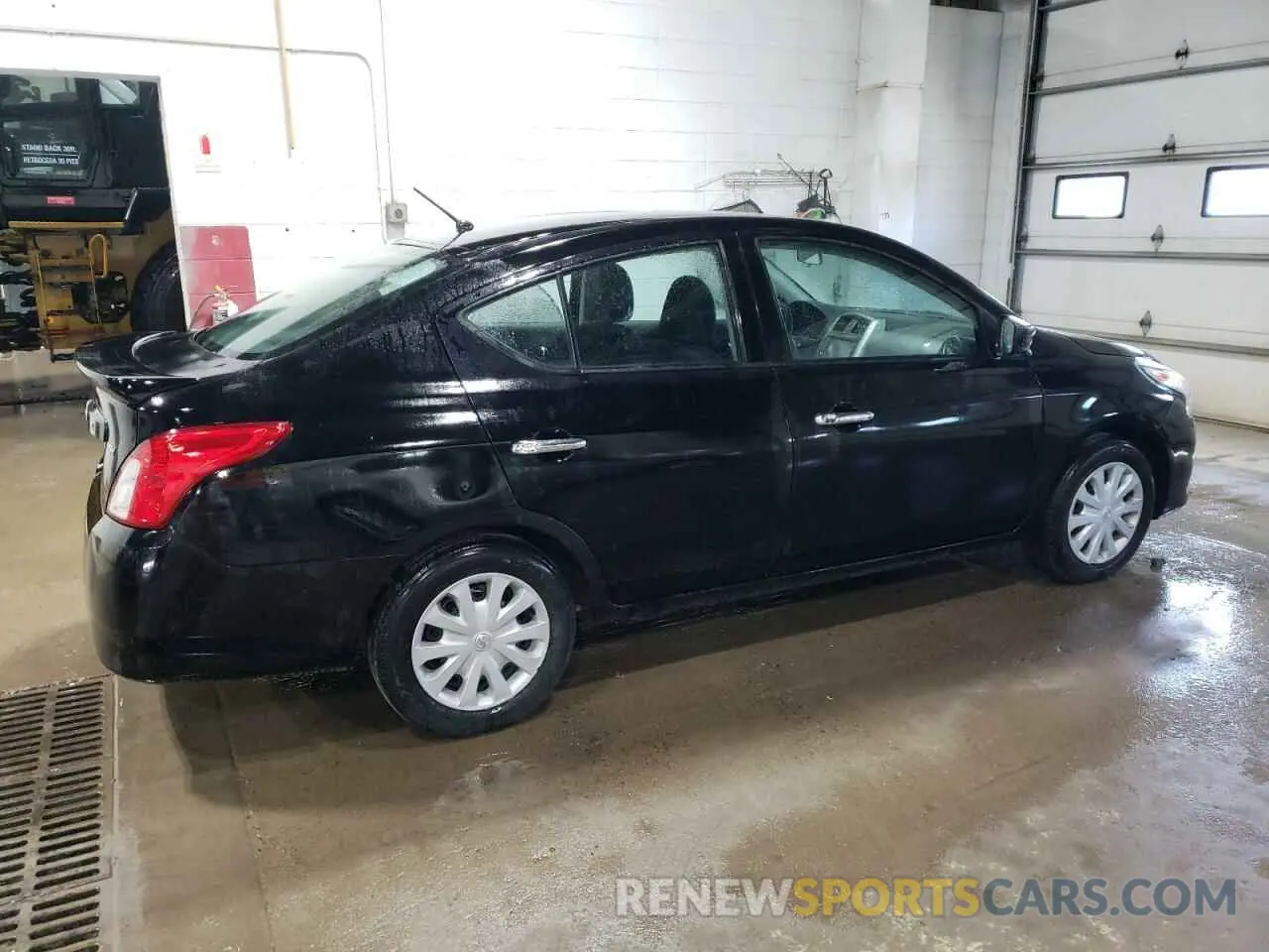 3 Photograph of a damaged car 3N1CN7AP0KL844390 NISSAN VERSA 2019