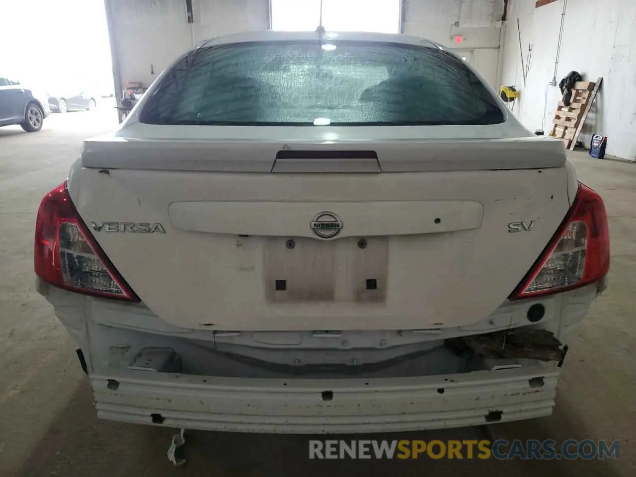 6 Фотография поврежденного автомобиля 3N1CN7AP0KL852537 NISSAN VERSA 2019