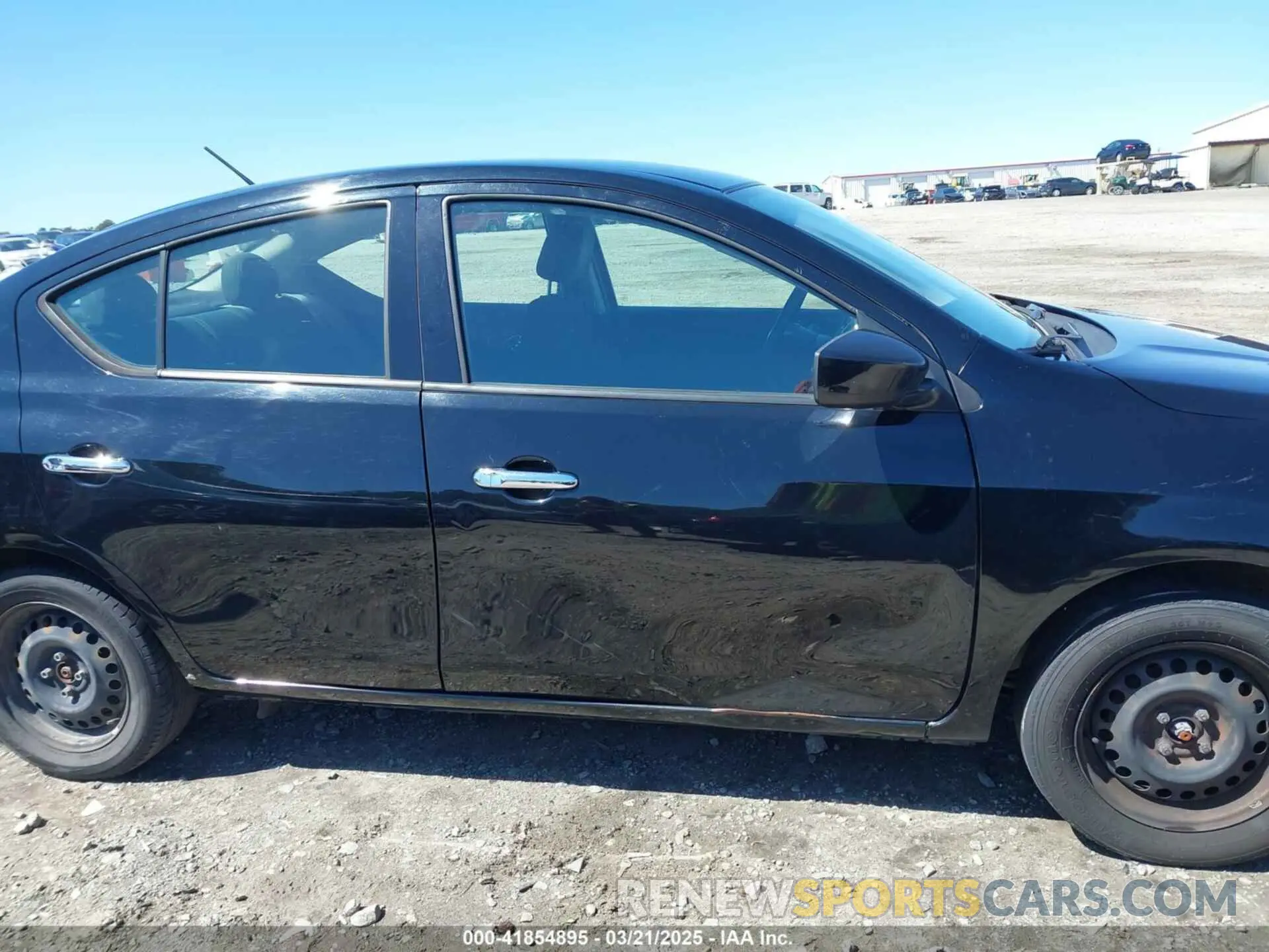 13 Фотография поврежденного автомобиля 3N1CN7AP1KL807302 NISSAN VERSA 2019