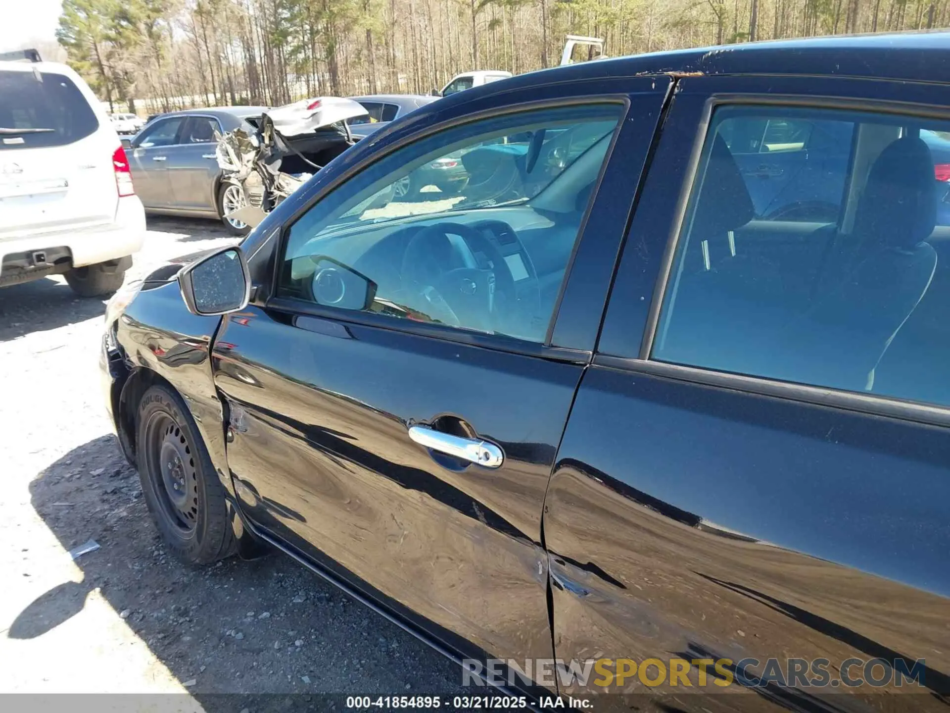 18 Фотография поврежденного автомобиля 3N1CN7AP1KL807302 NISSAN VERSA 2019