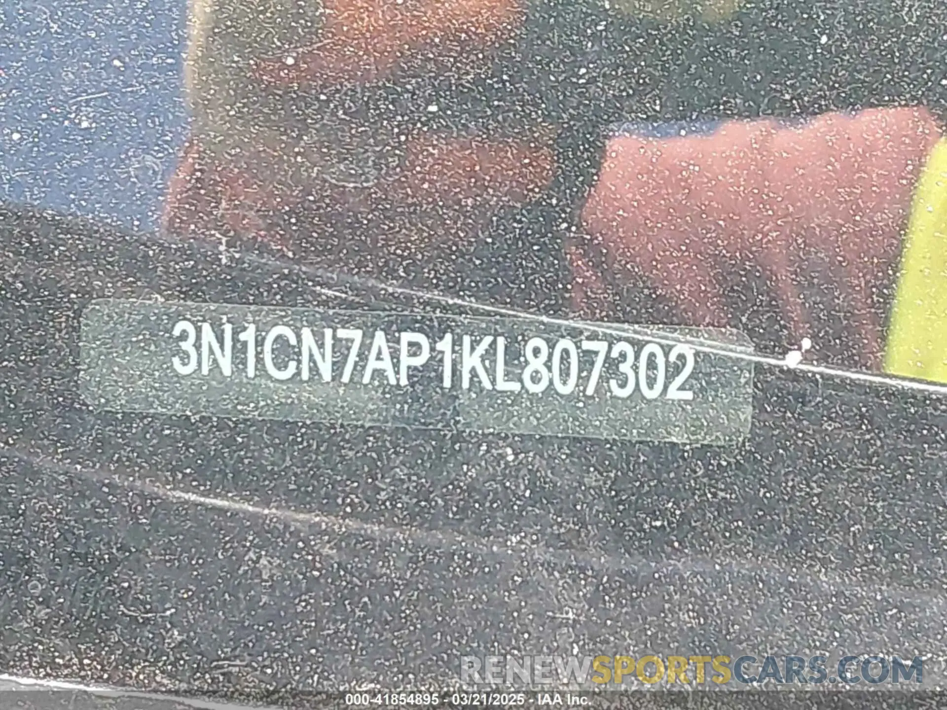 9 Фотография поврежденного автомобиля 3N1CN7AP1KL807302 NISSAN VERSA 2019