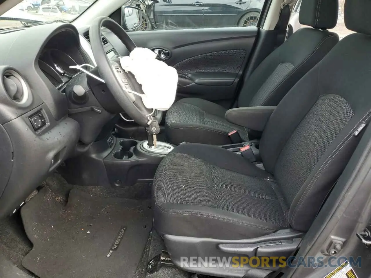 7 Photograph of a damaged car 3N1CN7AP1KL809745 NISSAN VERSA 2019