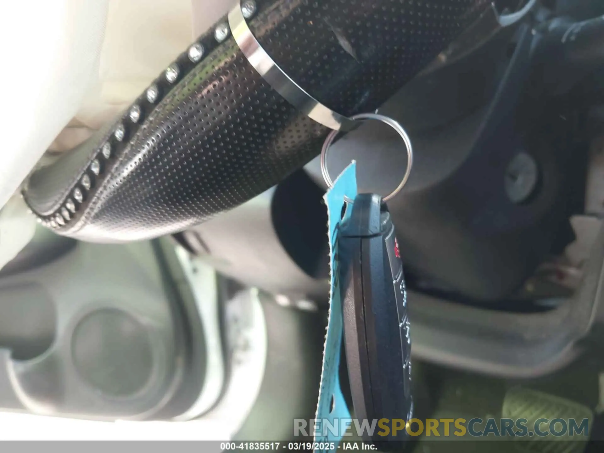 11 Photograph of a damaged car 3N1CN7AP1KL831308 NISSAN VERSA 2019