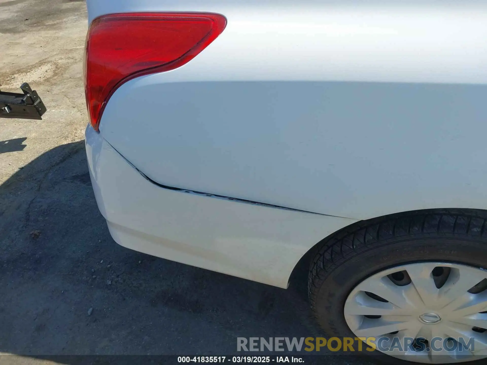 19 Photograph of a damaged car 3N1CN7AP1KL831308 NISSAN VERSA 2019