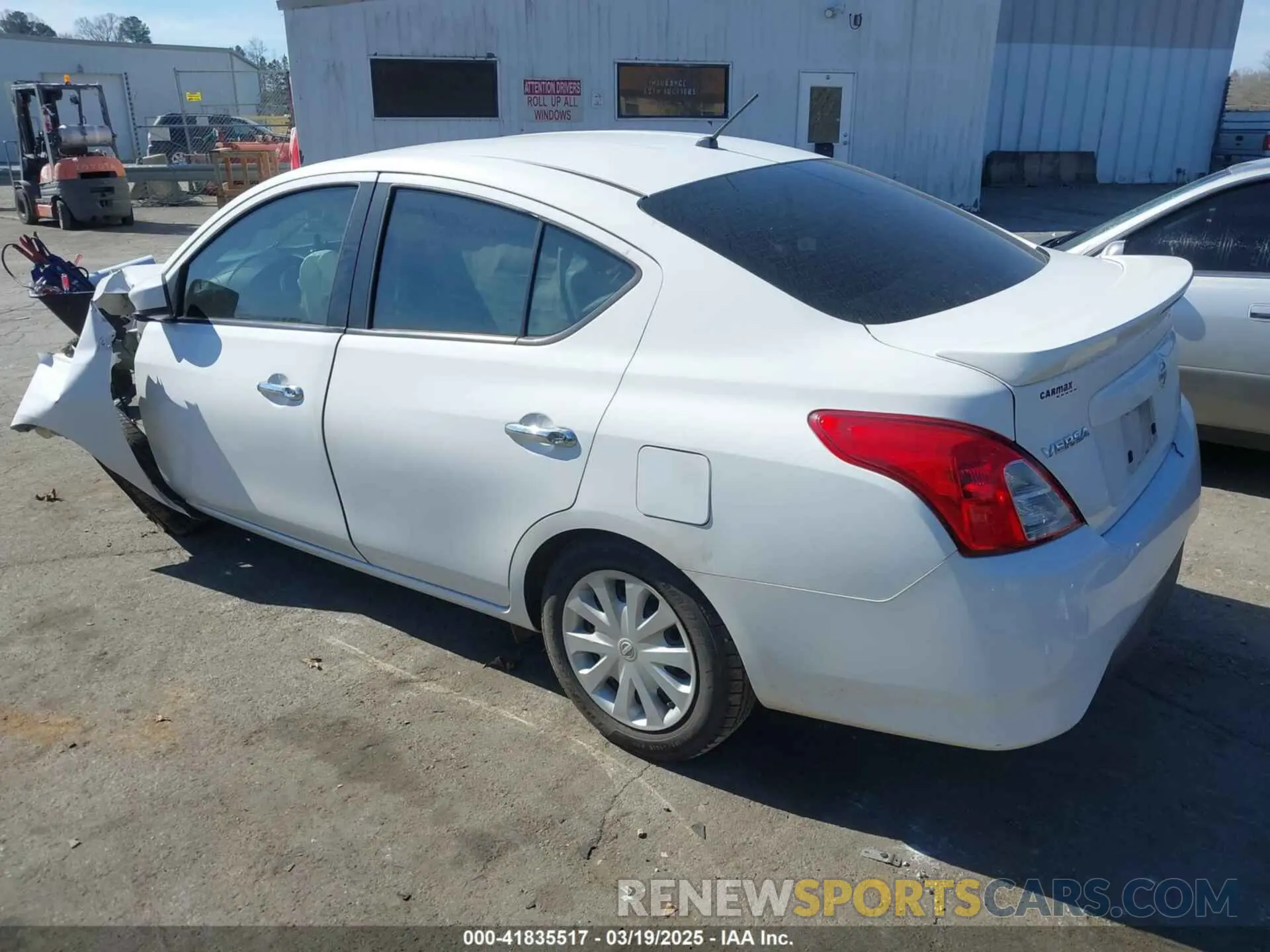 3 Photograph of a damaged car 3N1CN7AP1KL831308 NISSAN VERSA 2019