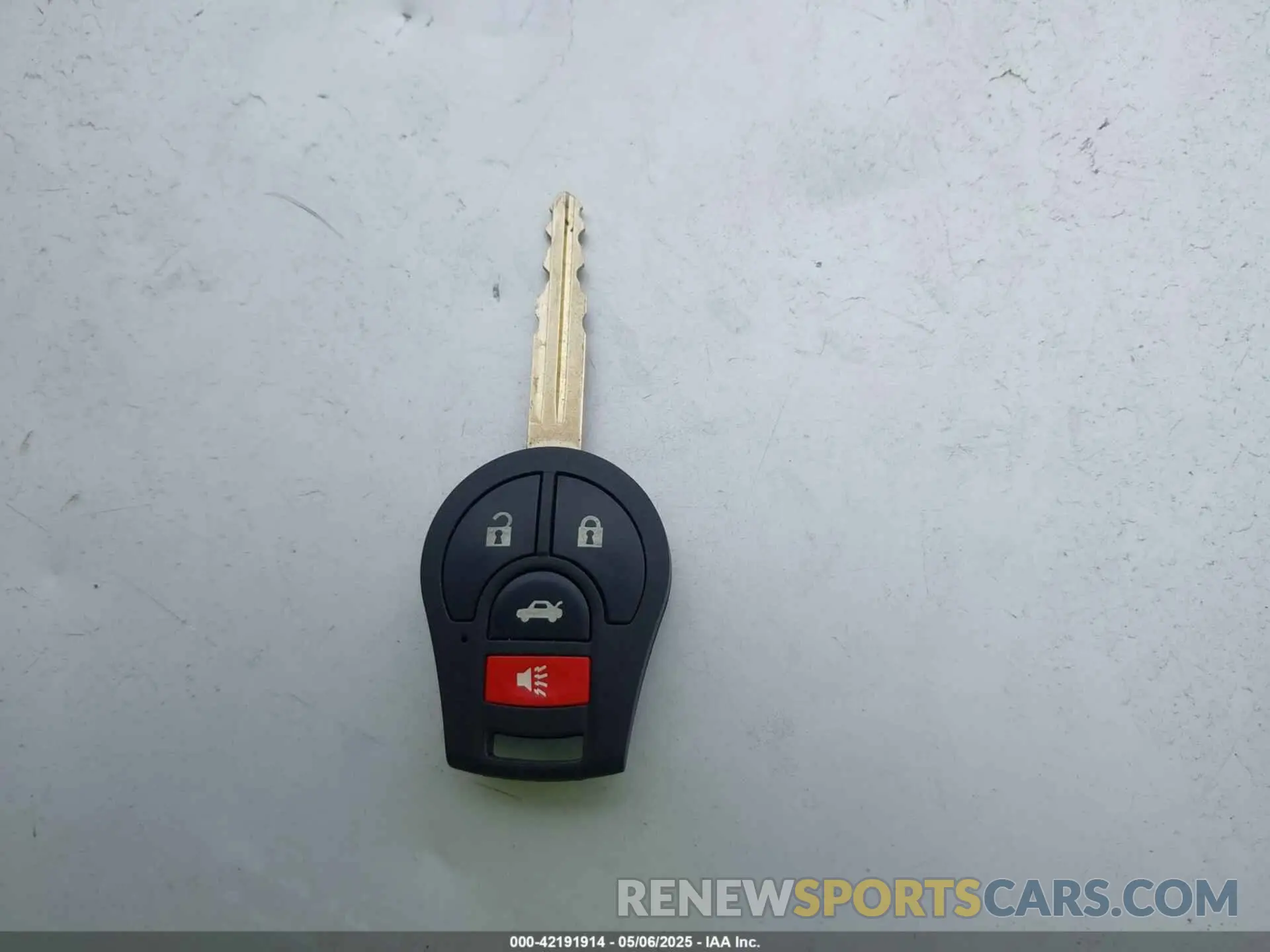 11 Photograph of a damaged car 3N1CN7AP1KL838940 NISSAN VERSA 2019