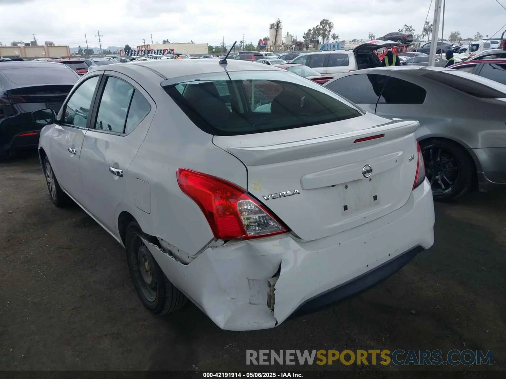 3 Photograph of a damaged car 3N1CN7AP1KL838940 NISSAN VERSA 2019