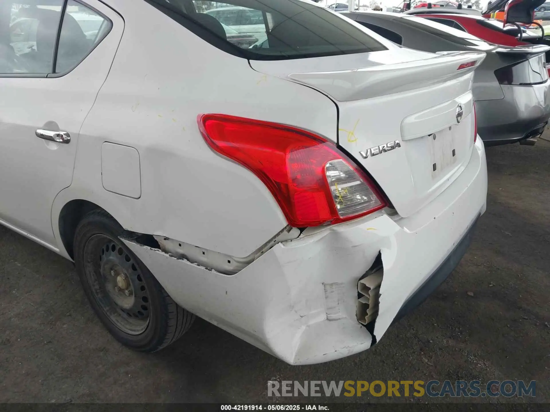 6 Photograph of a damaged car 3N1CN7AP1KL838940 NISSAN VERSA 2019