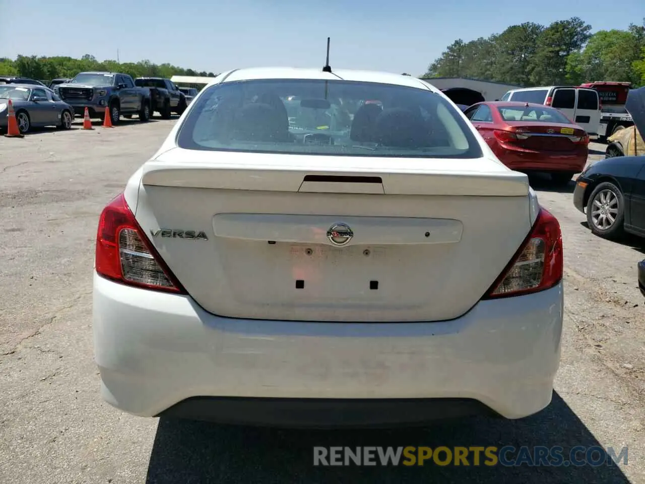 6 Photograph of a damaged car 3N1CN7AP1KL865622 NISSAN VERSA 2019