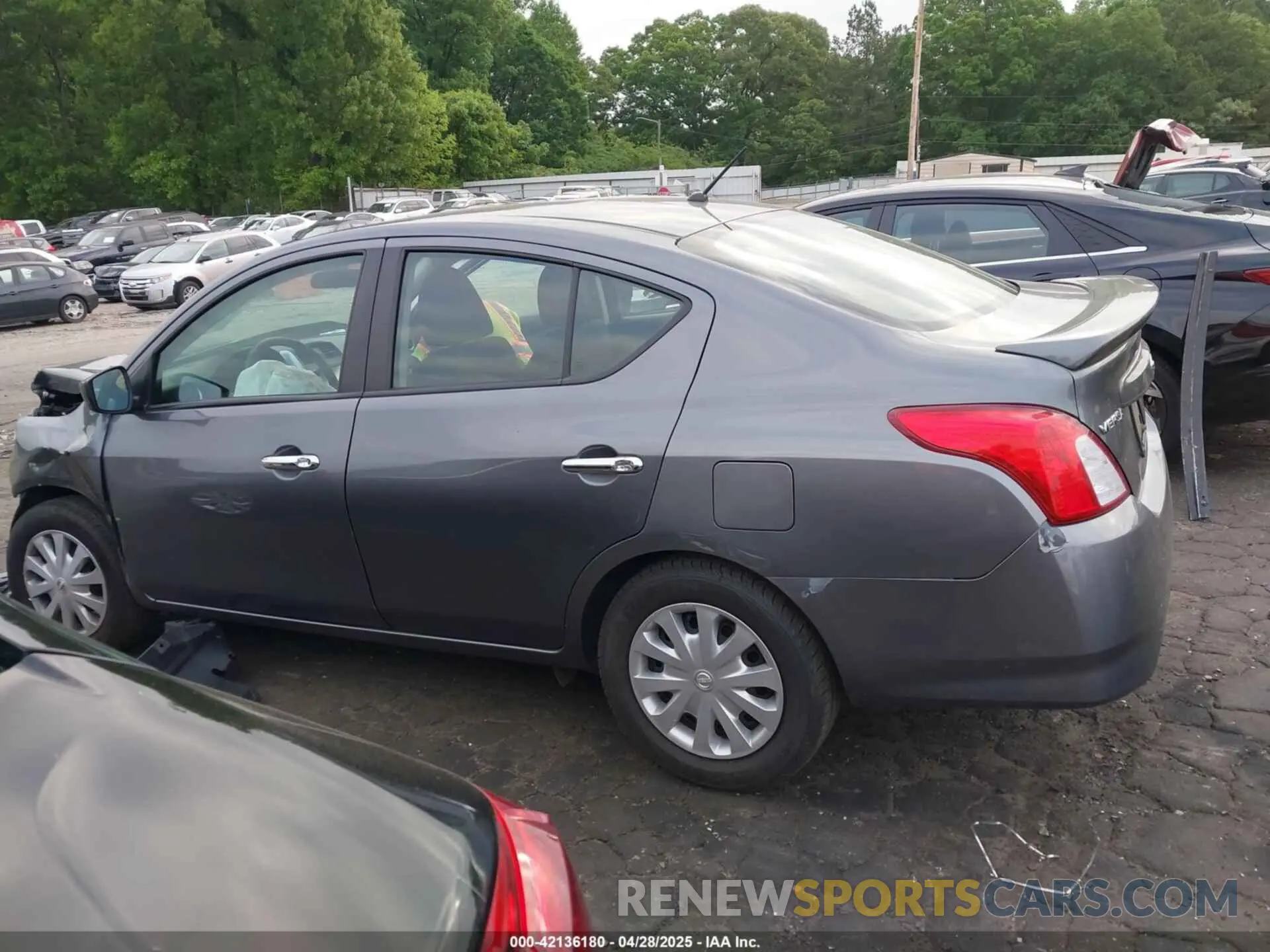 14 Photograph of a damaged car 3N1CN7AP1KL869816 NISSAN VERSA 2019