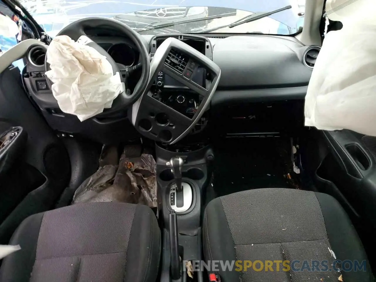 8 Фотография поврежденного автомобиля 3N1CN7AP2KL821502 NISSAN VERSA 2019