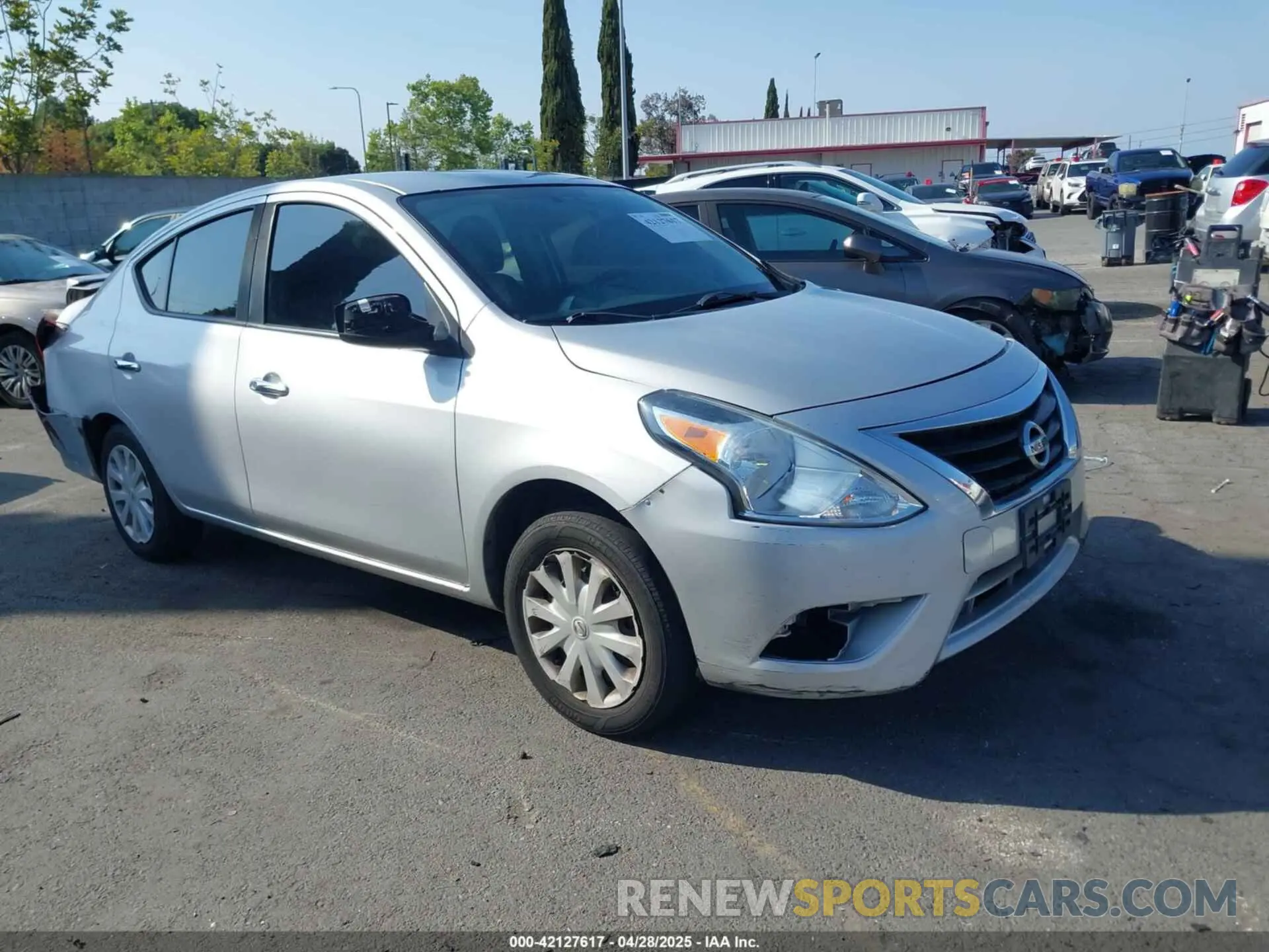 1 Photograph of a damaged car 3N1CN7AP2KL843581 NISSAN VERSA 2019