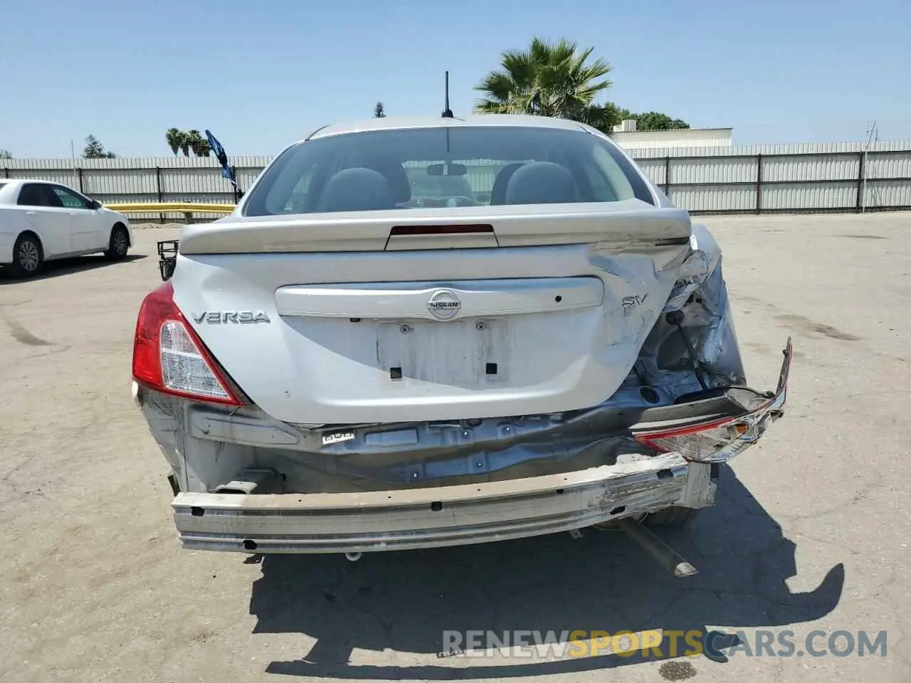 6 Фотография поврежденного автомобиля 3N1CN7AP2KL850224 NISSAN VERSA 2019