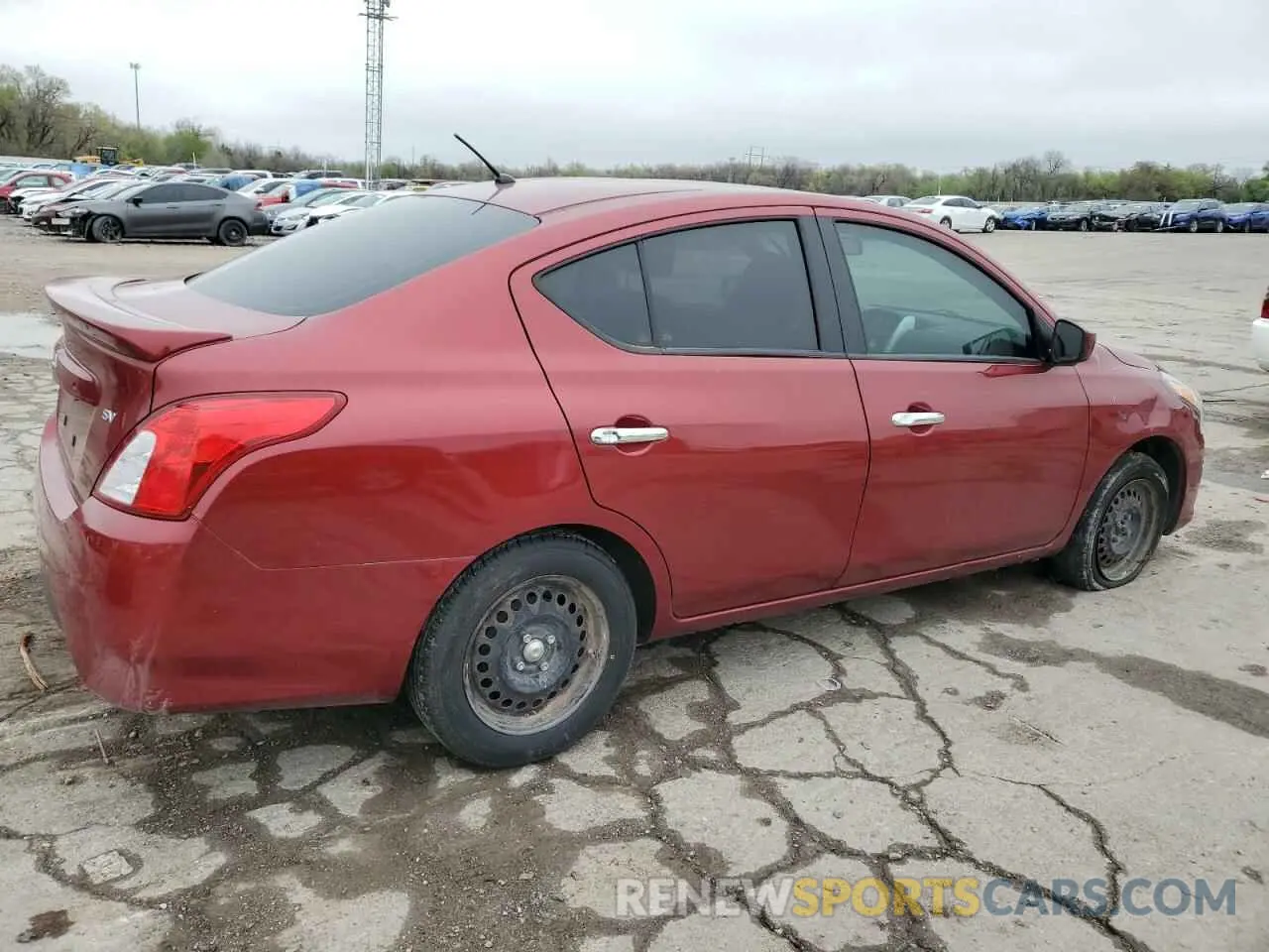 3 Фотография поврежденного автомобиля 3N1CN7AP2KL870943 NISSAN VERSA 2019