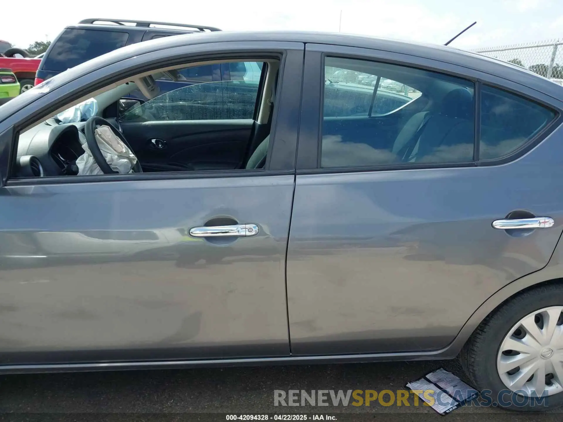 15 Photograph of a damaged car 3N1CN7AP2KL872465 NISSAN VERSA 2019