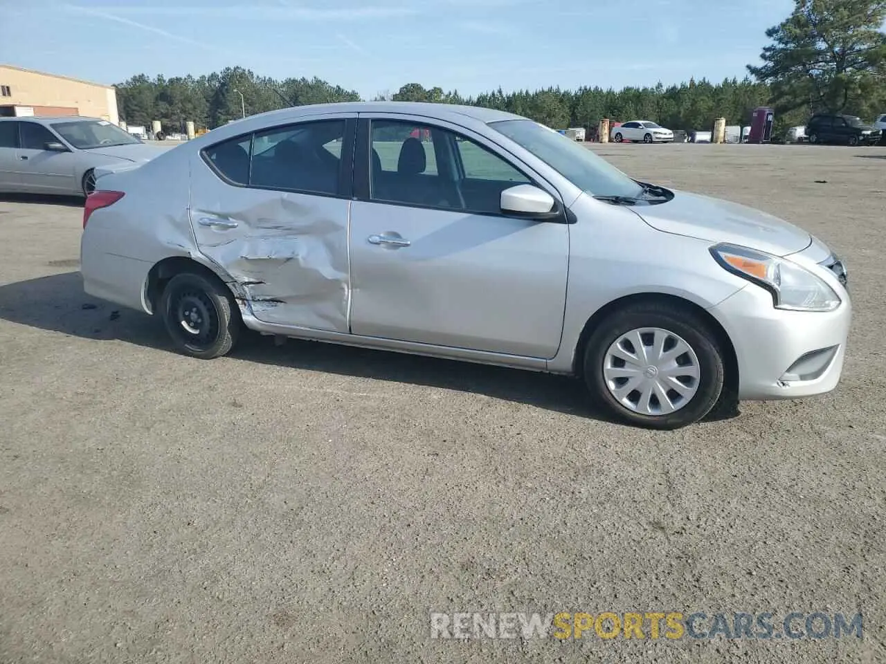 4 Photograph of a damaged car 3N1CN7AP3KL841001 NISSAN VERSA 2019