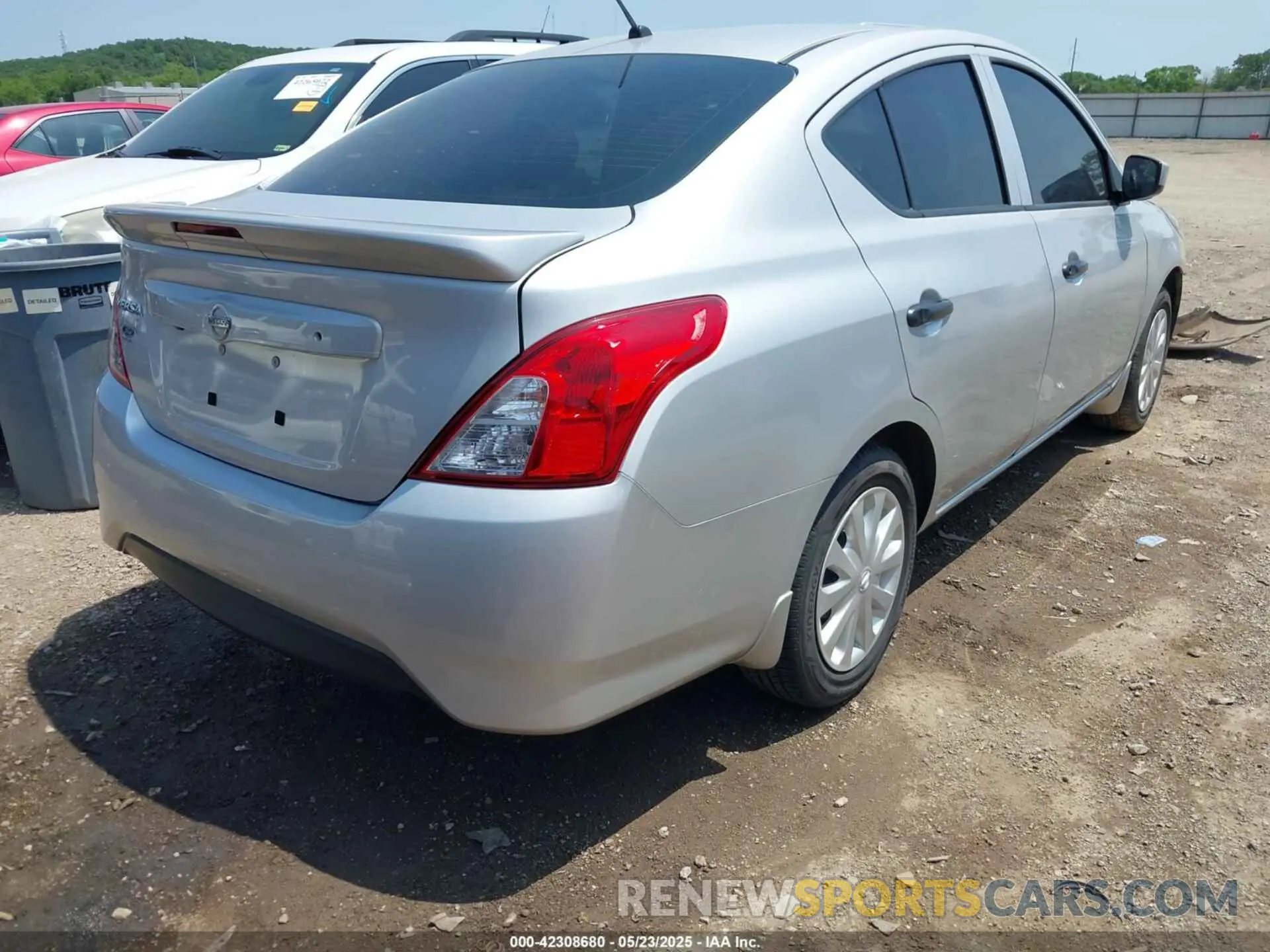 4 Photograph of a damaged car 3N1CN7AP3KL846523 NISSAN VERSA 2019
