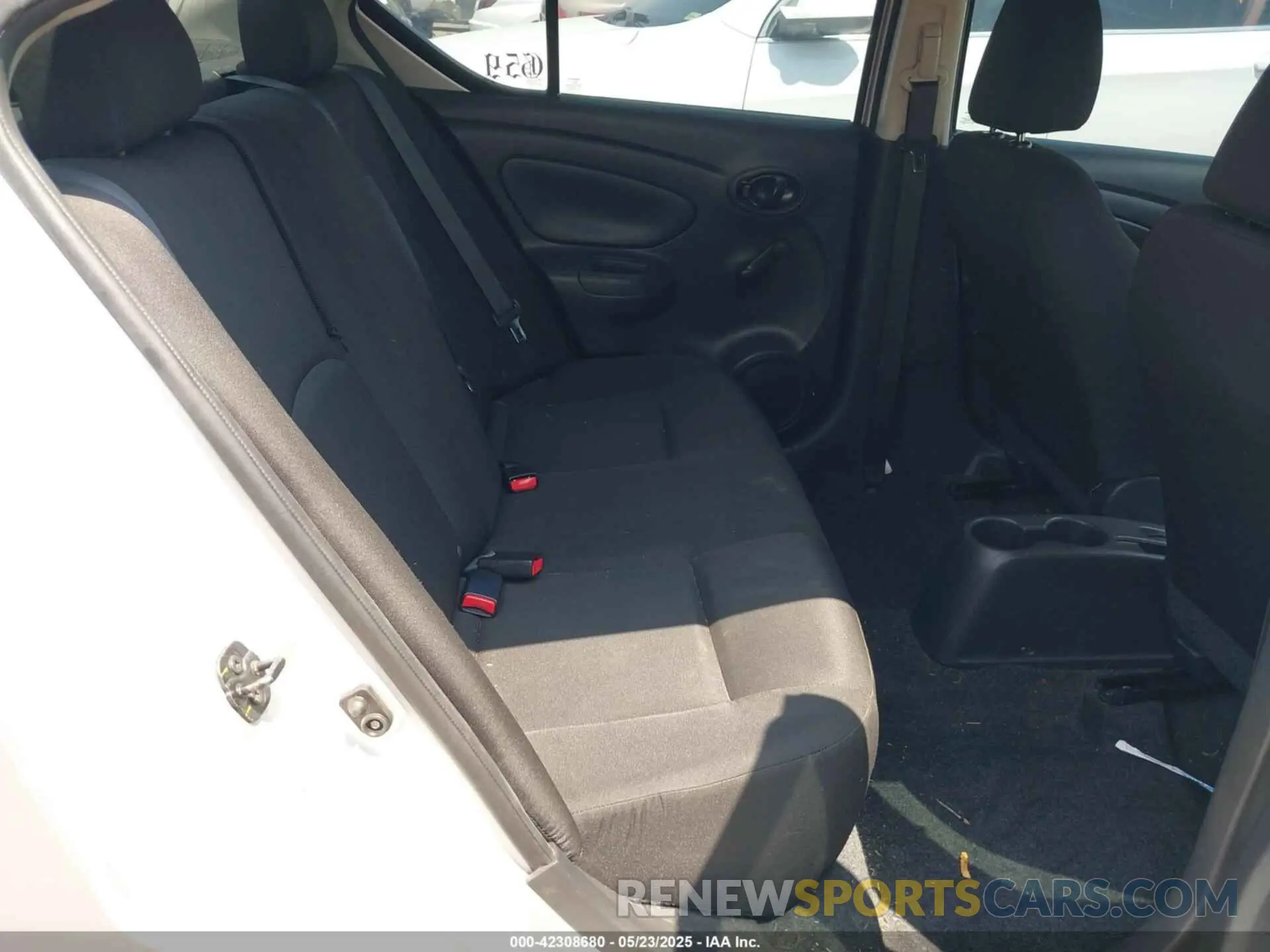 8 Photograph of a damaged car 3N1CN7AP3KL846523 NISSAN VERSA 2019