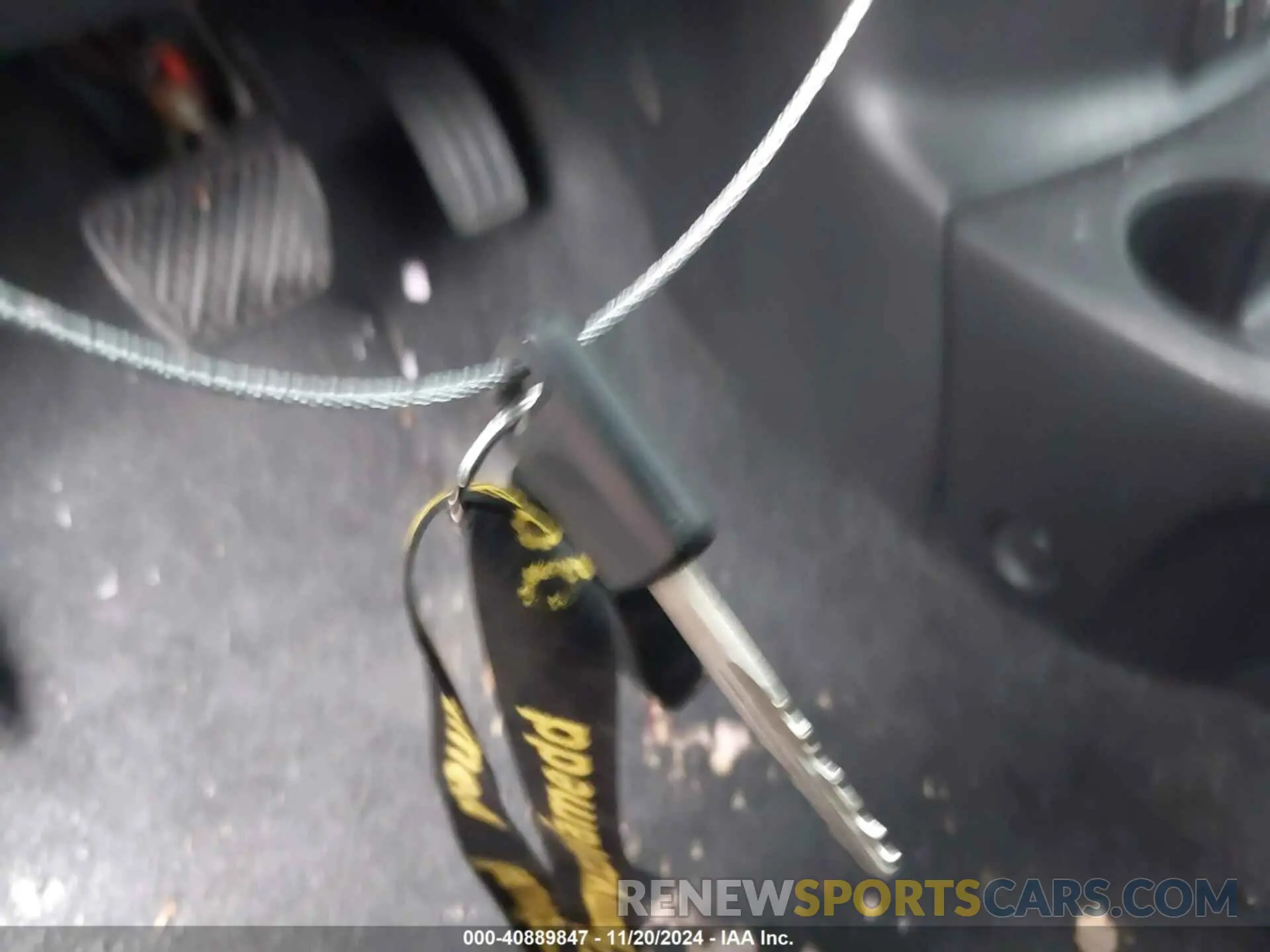 11 Фотография поврежденного автомобиля 3N1CN7AP3KL855237 NISSAN VERSA 2019