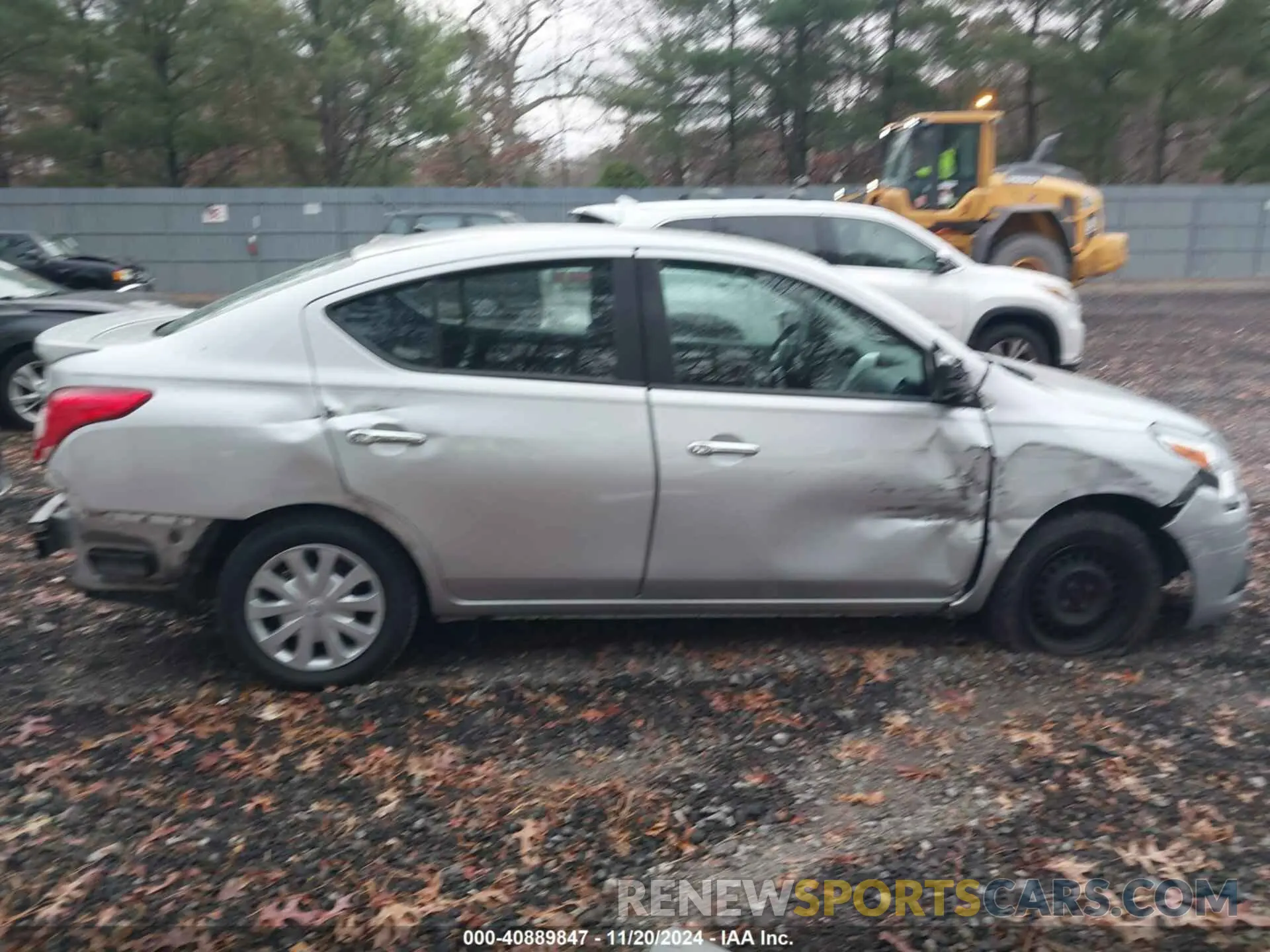 13 Фотография поврежденного автомобиля 3N1CN7AP3KL855237 NISSAN VERSA 2019
