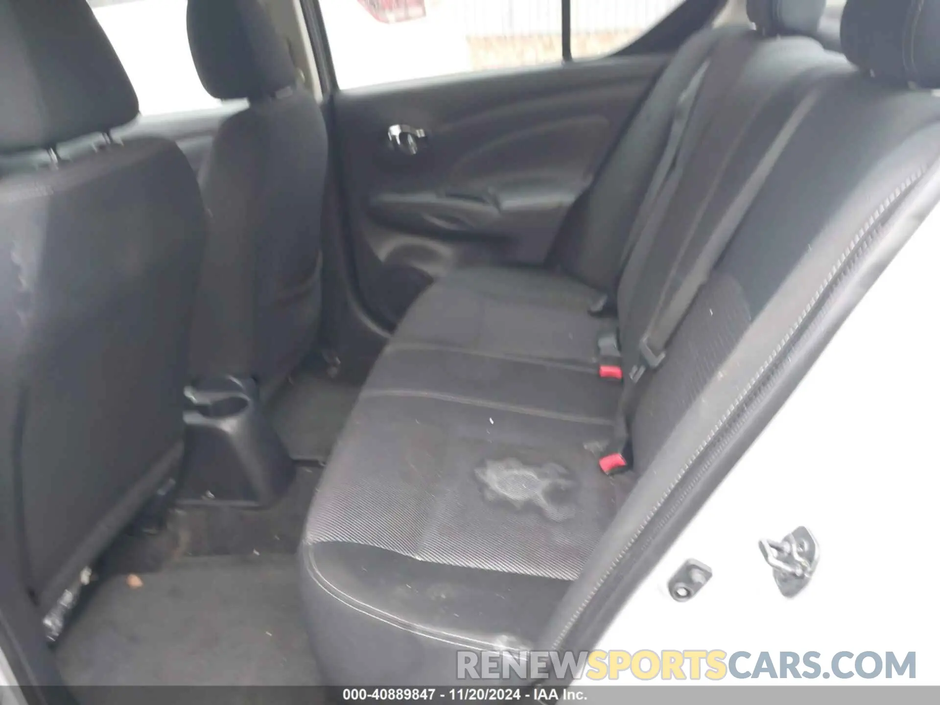 8 Фотография поврежденного автомобиля 3N1CN7AP3KL855237 NISSAN VERSA 2019