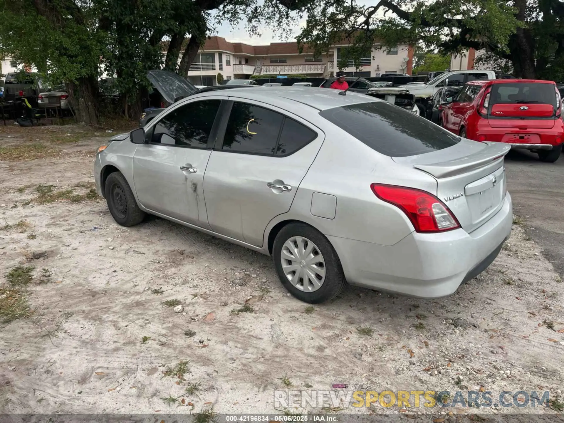3 Photograph of a damaged car 3N1CN7AP4KL804958 NISSAN VERSA 2019