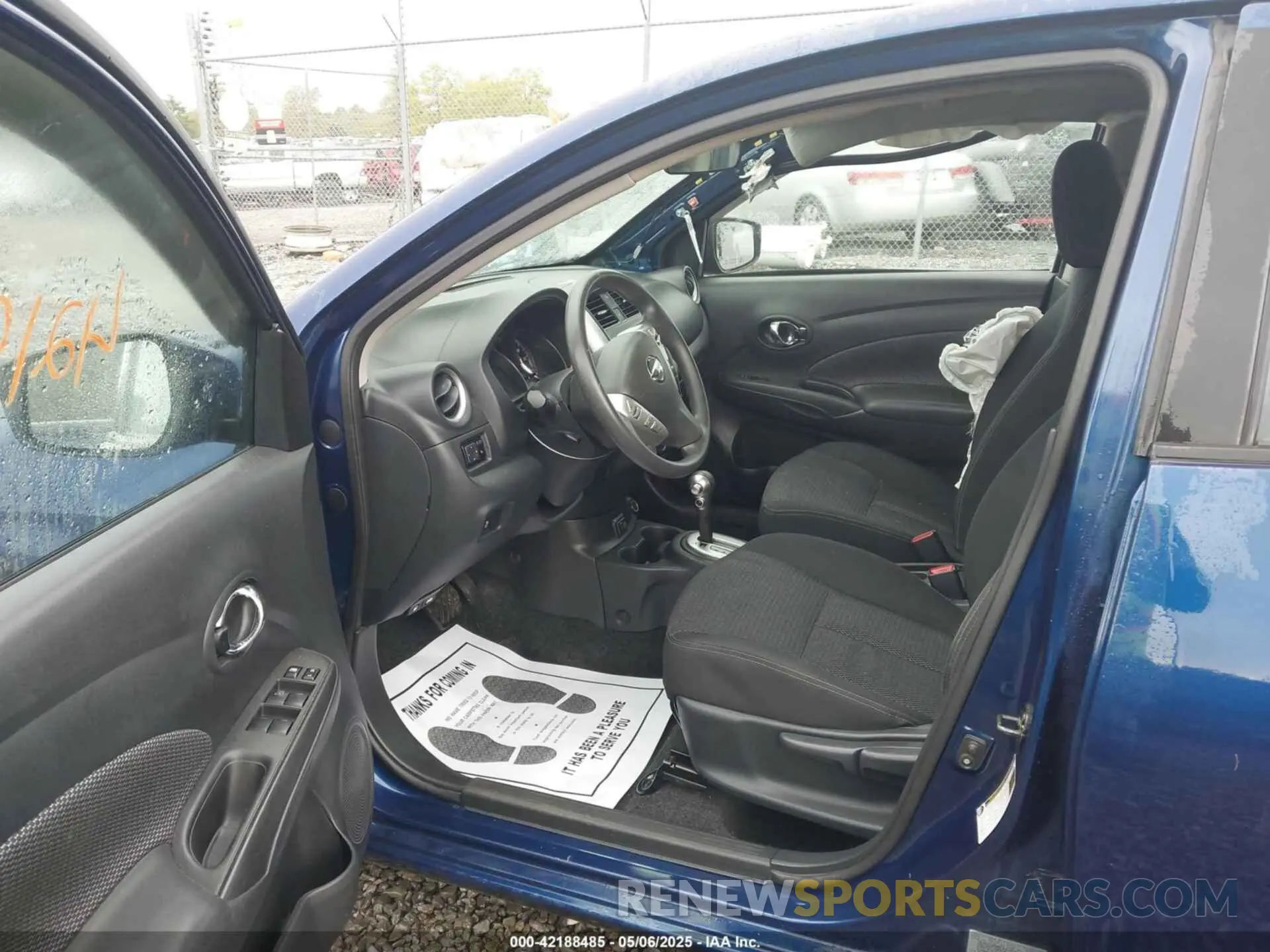 5 Фотография поврежденного автомобиля 3N1CN7AP4KL807570 NISSAN VERSA 2019