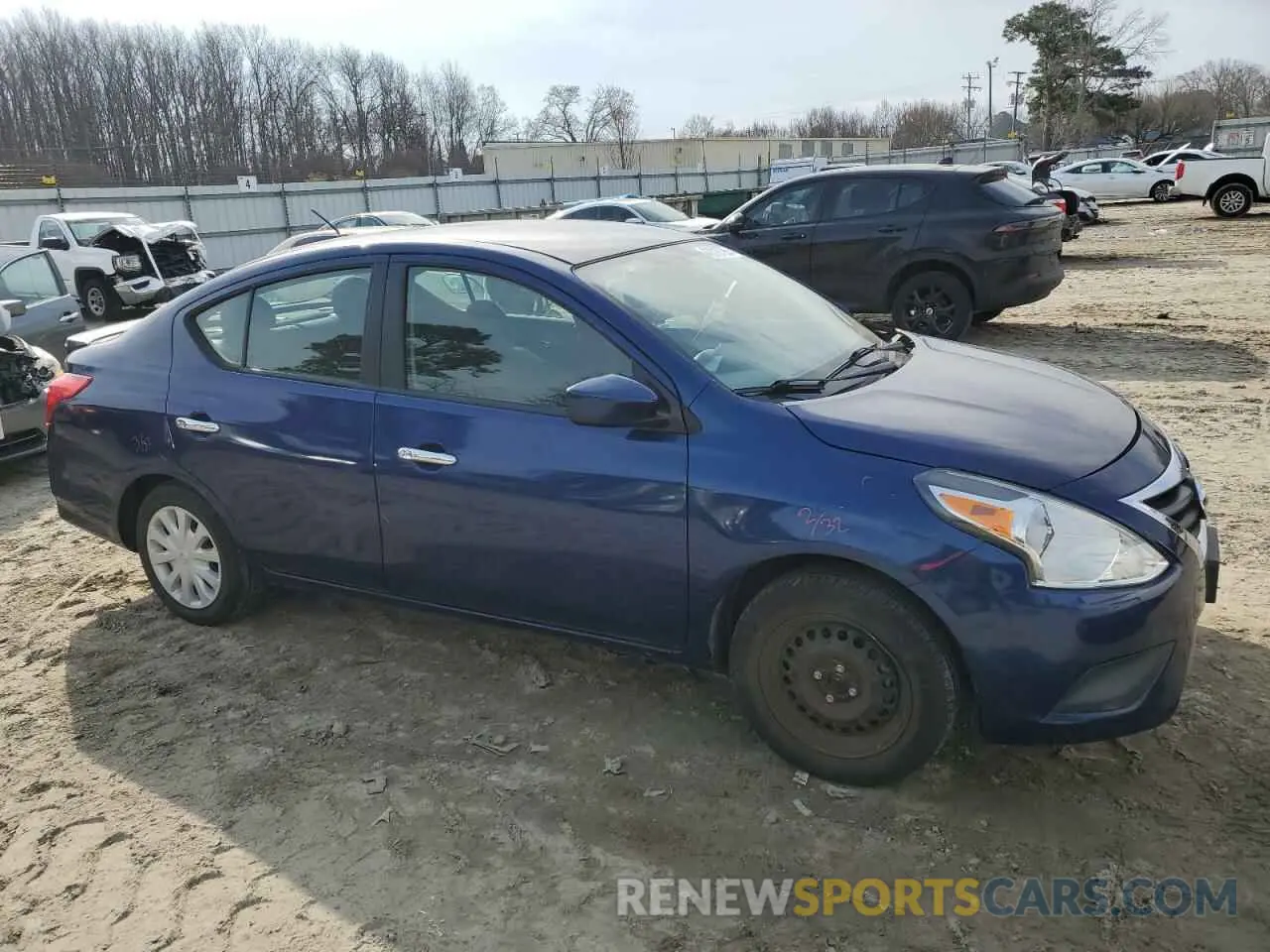 4 Фотография поврежденного автомобиля 3N1CN7AP4KL812414 NISSAN VERSA 2019