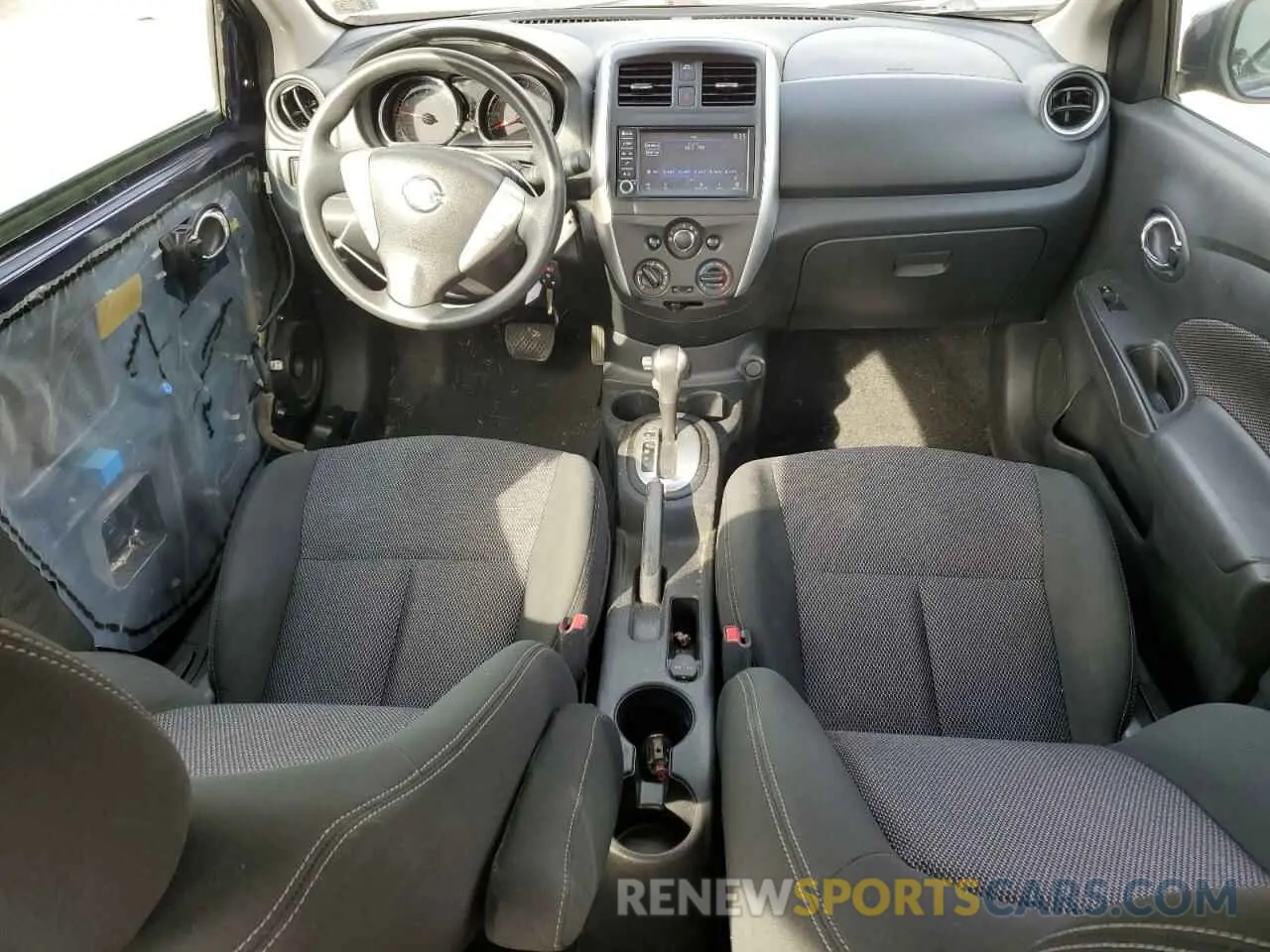8 Фотография поврежденного автомобиля 3N1CN7AP4KL812414 NISSAN VERSA 2019